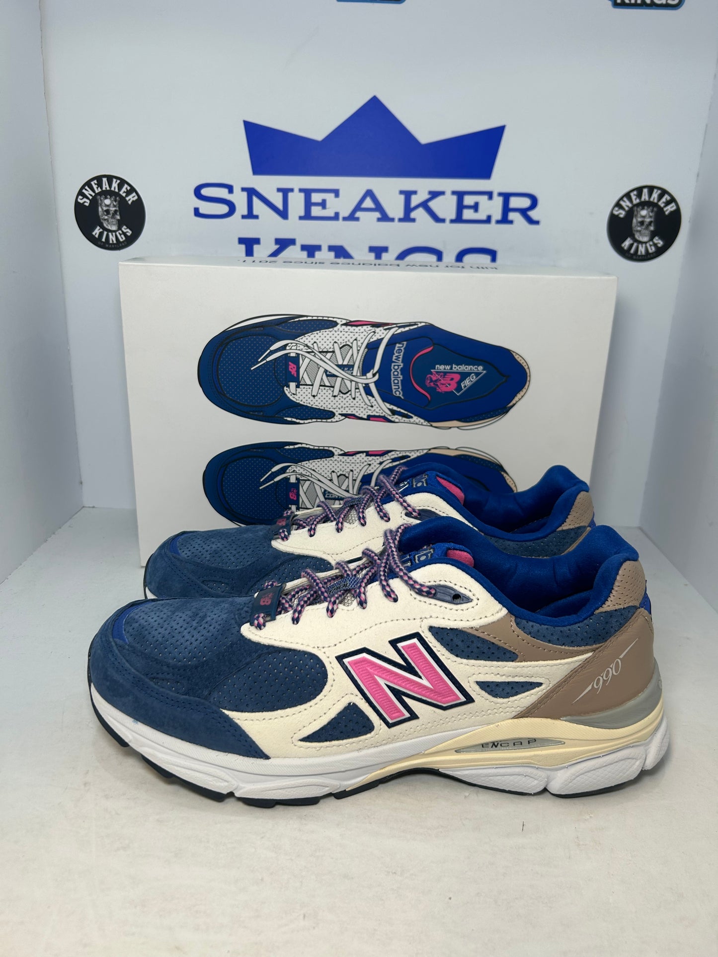 New Balance 990v3 Kith Made In USA Daytona w/ Socks (Pre-Owned)
