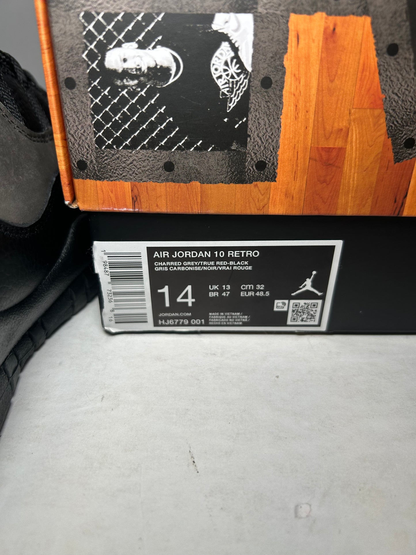 Air Jordan 10 Retro 2025 Shadow (Pre-Owned)