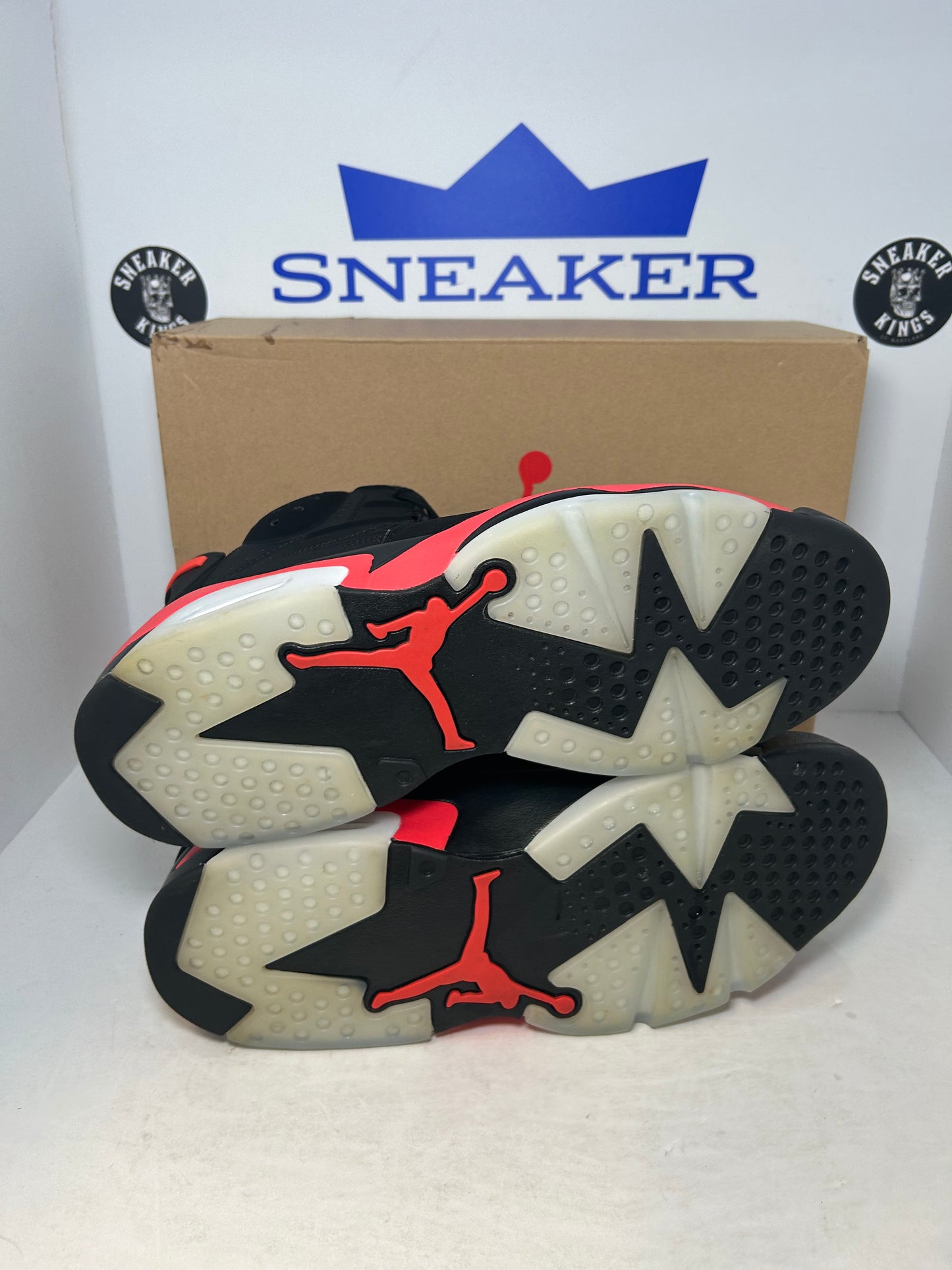 Air Jordan 6 Retro Reverse Infrared Salesman (Pre-Owned)