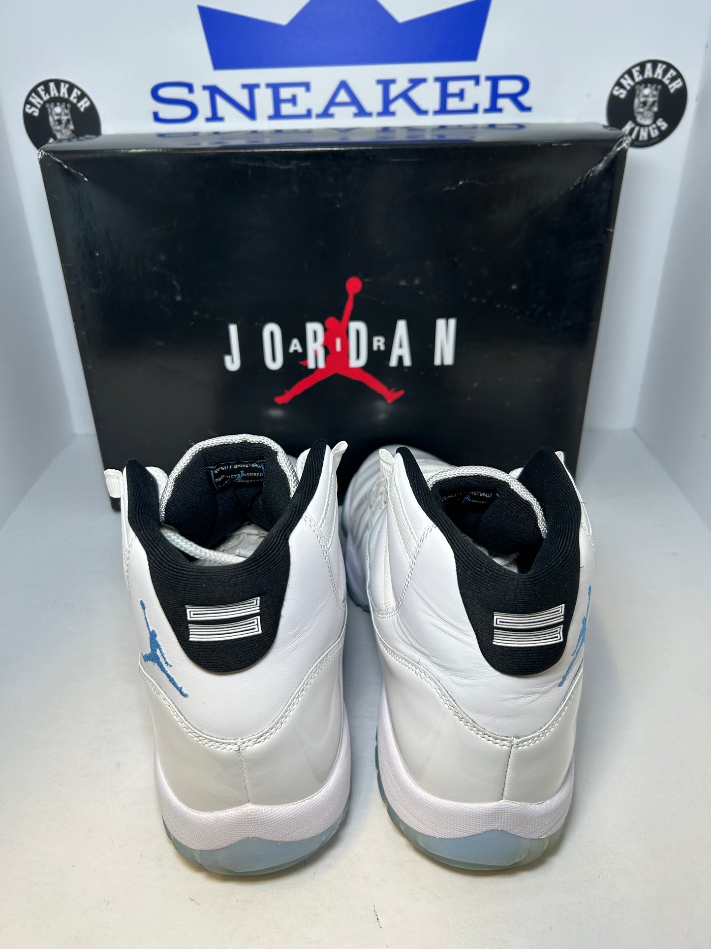 Air Jordan 11 Retro Legend Blue (Pre-Owned)
