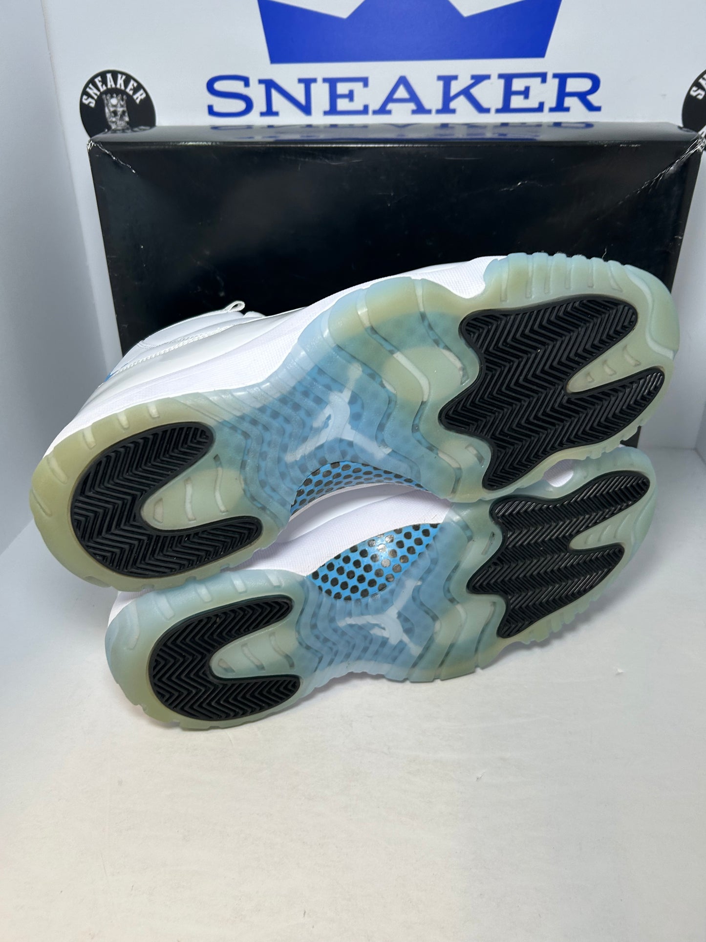 Air Jordan 11 Retro Legend Blue (Pre-Owned)
