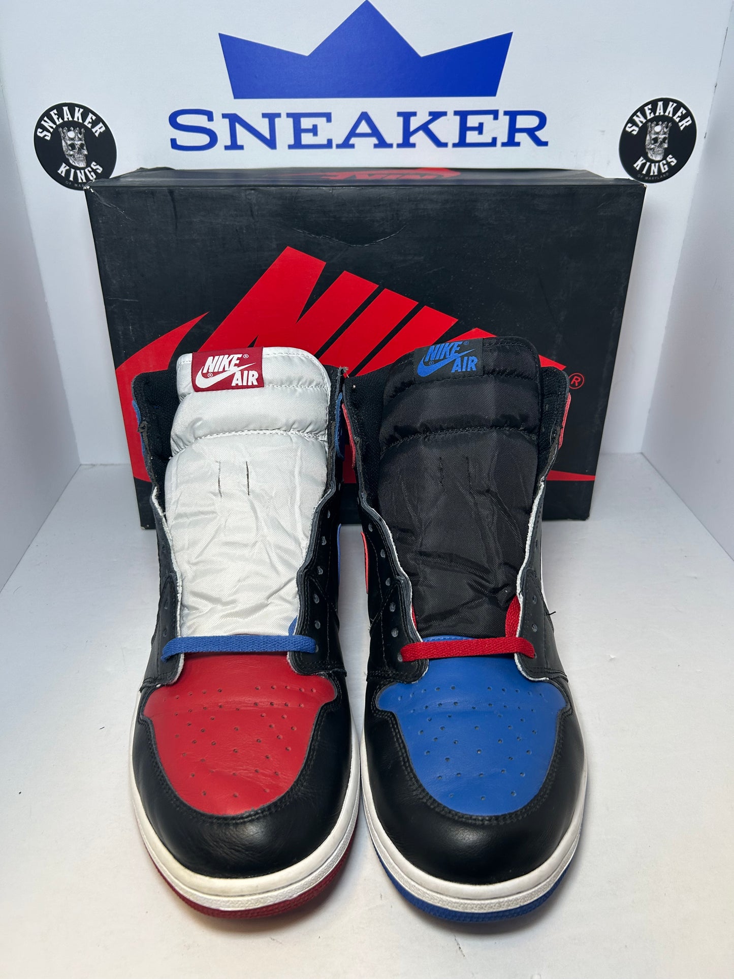 Air Jordan 1 Retro High OG Top 3 (Pre-Owned)