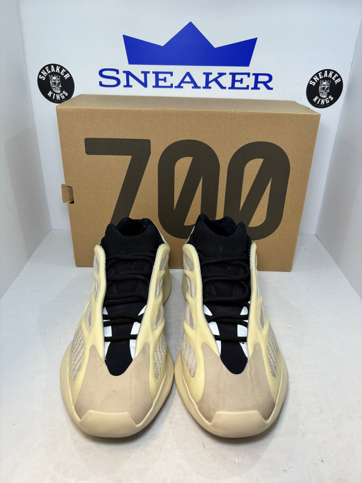 Adidas Yeezy Boost 700 V3 Azael Size 12.5 (Pre-Owned)