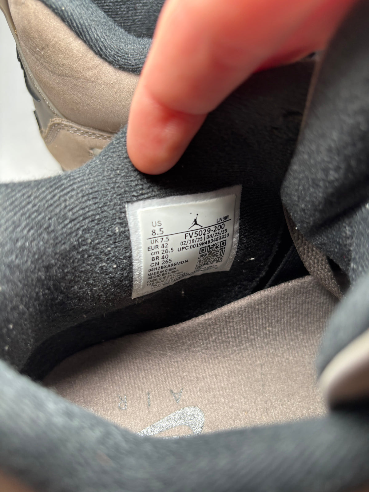 Air Jordan 4 Retro Cave Stone (Pre-Owned)