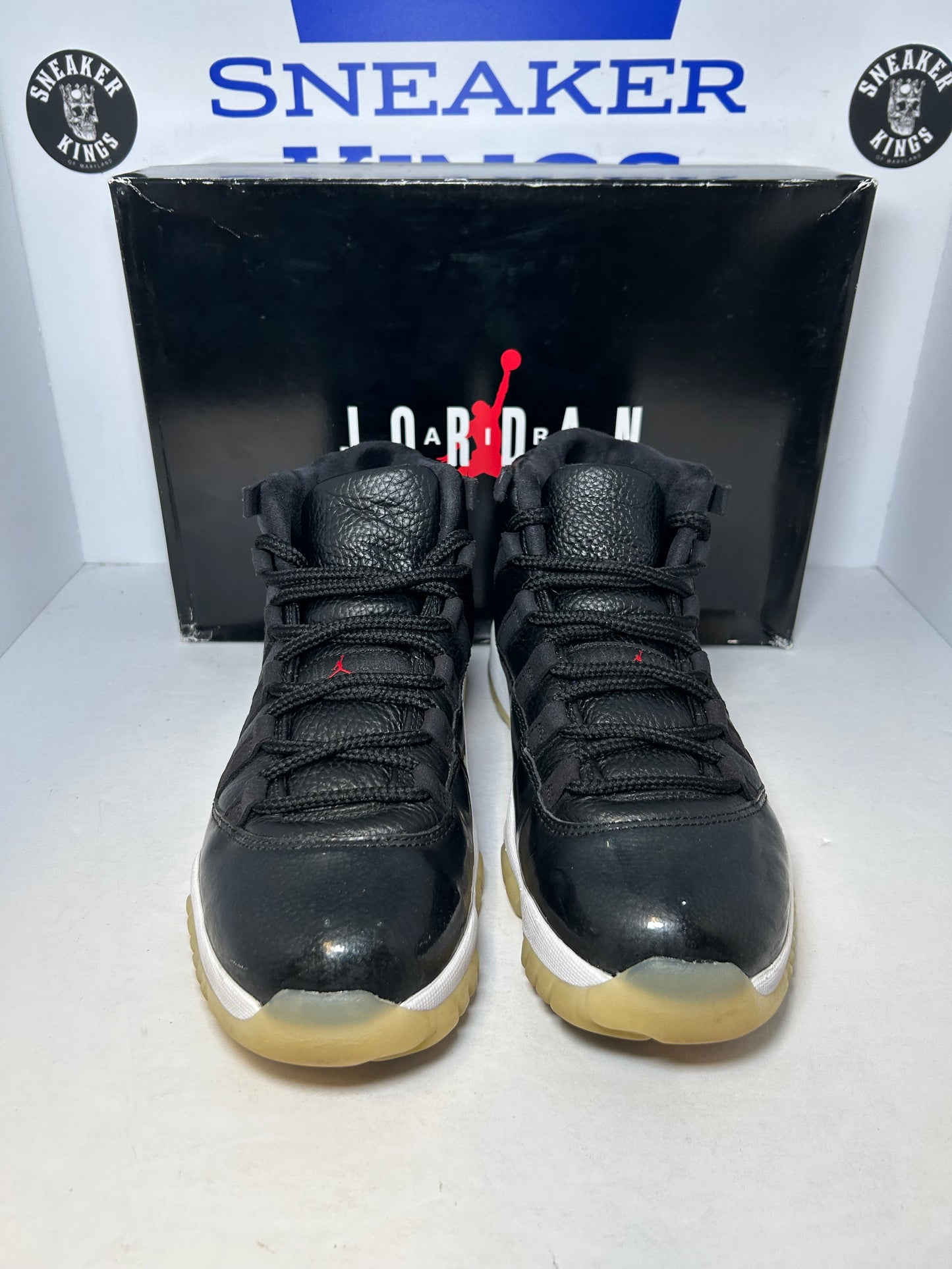 Air Jordan 11 Retro 72-10 (Pre-Owned)