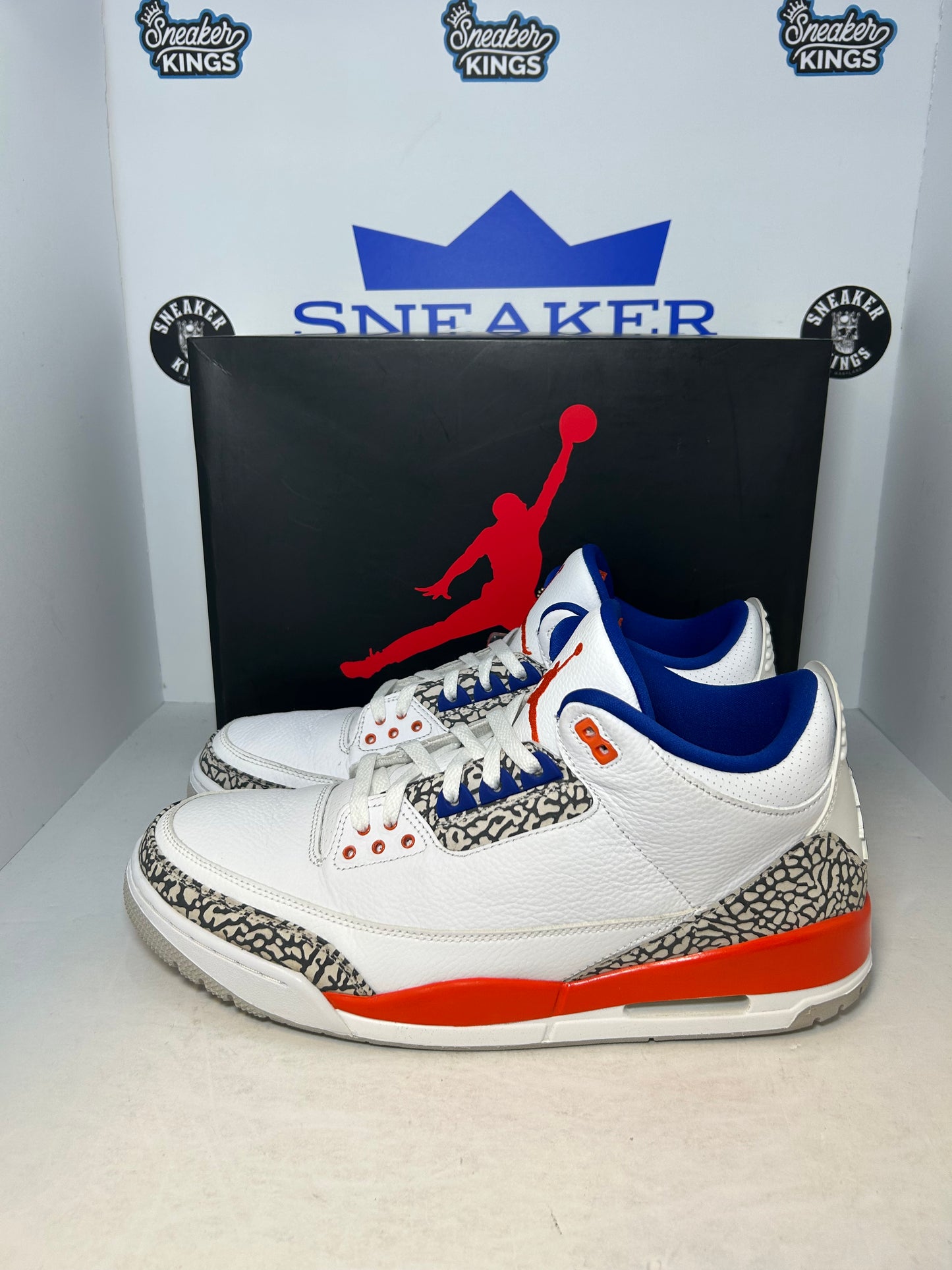 Air Jordan 3 Retro New York Knicks (Pre-Owned)
