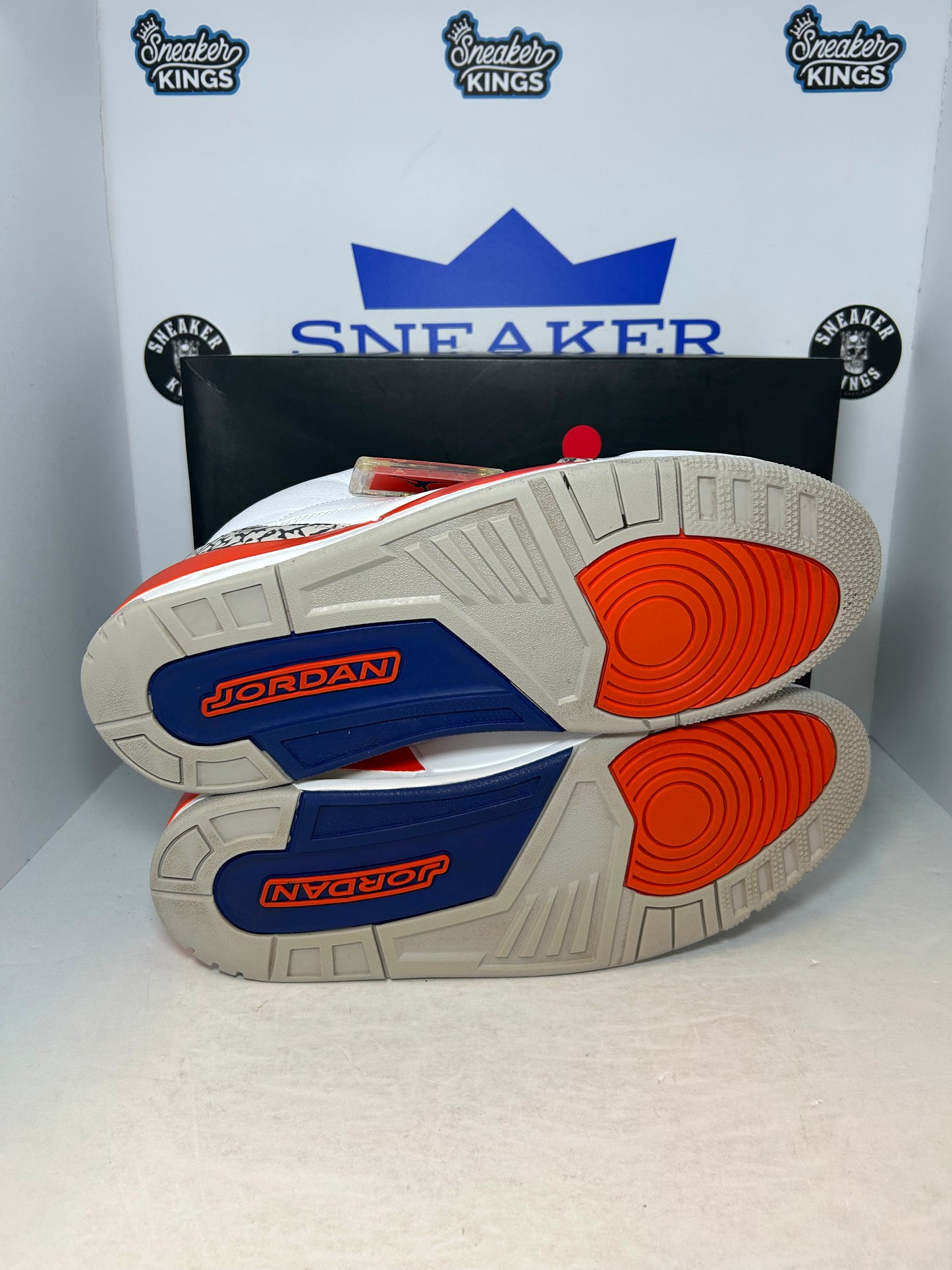 Air Jordan 3 Retro New York Knicks (Pre-Owned)