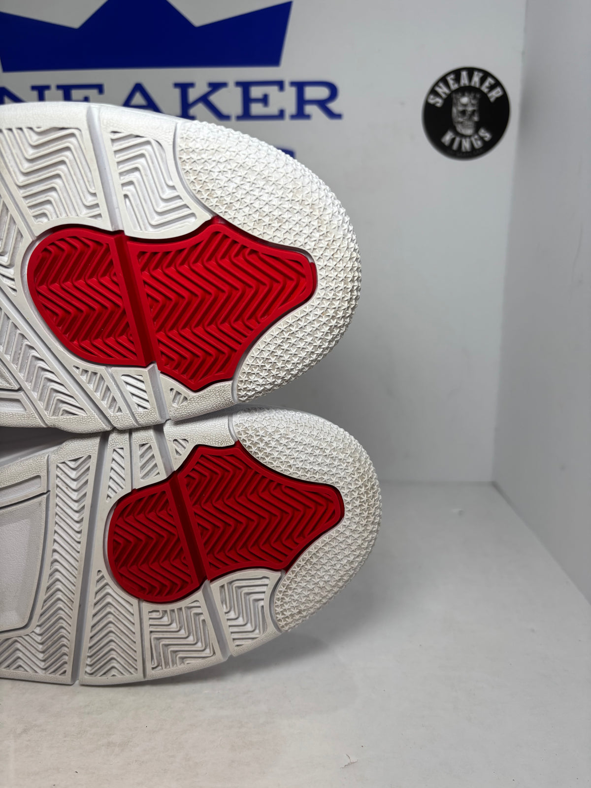 Air Jordan 4 Retro Red Metallic (Pre-Owned)
