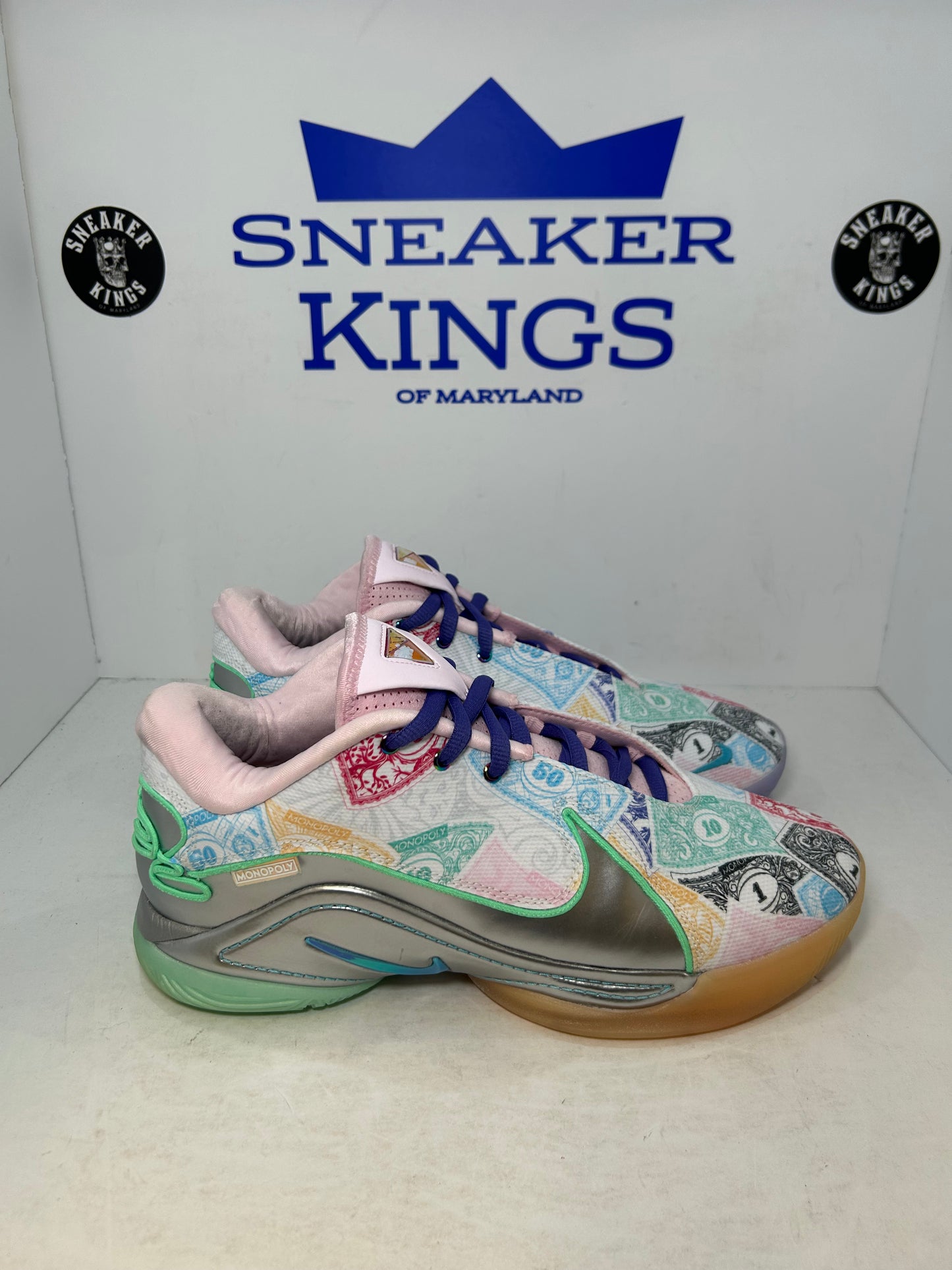 Nike LeBron 22 QS Monopoly Currency (Pre-Owned)