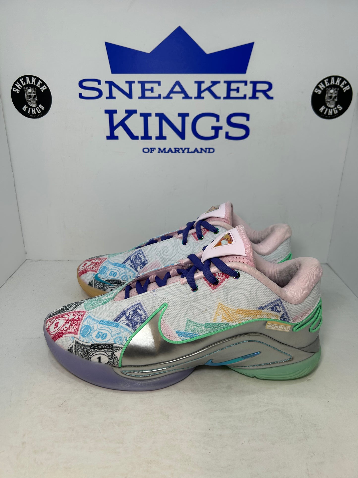 Nike LeBron 22 QS Monopoly Currency (Pre-Owned)