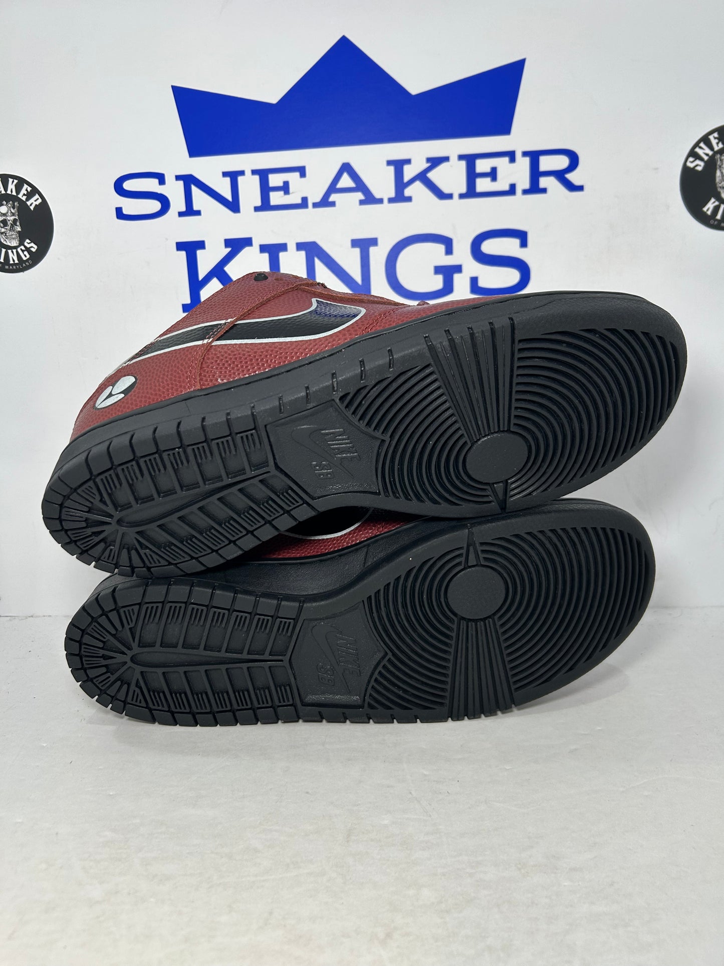 Nike SB Dunk Low Limosine Skateboards Football