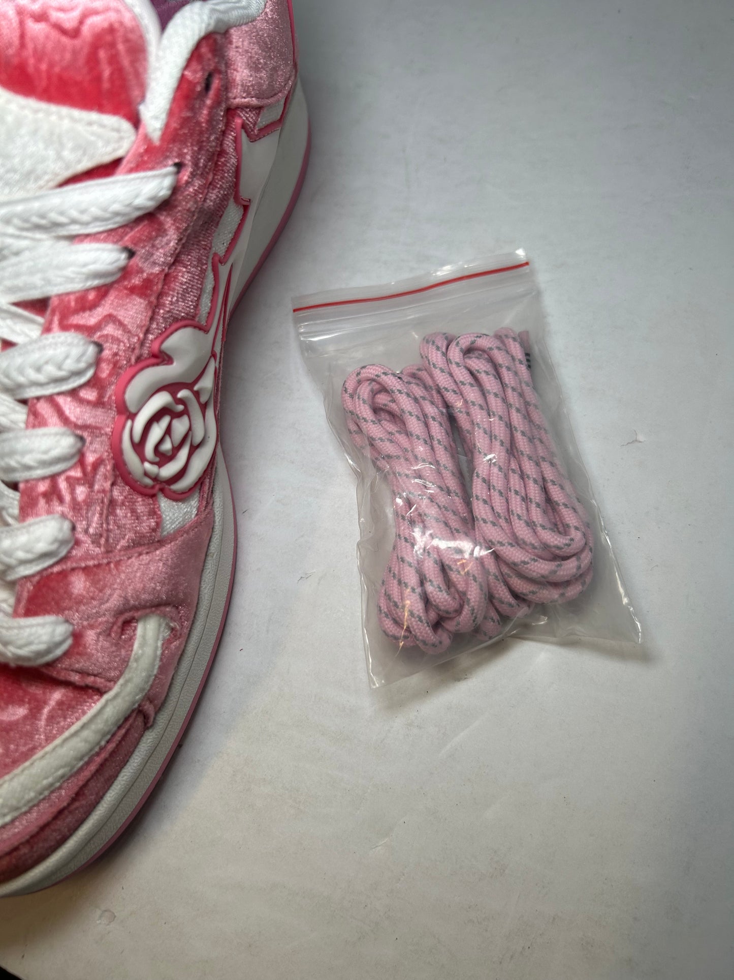 Kizo Kicks Rose Valentine's Day (Pre-Owned)