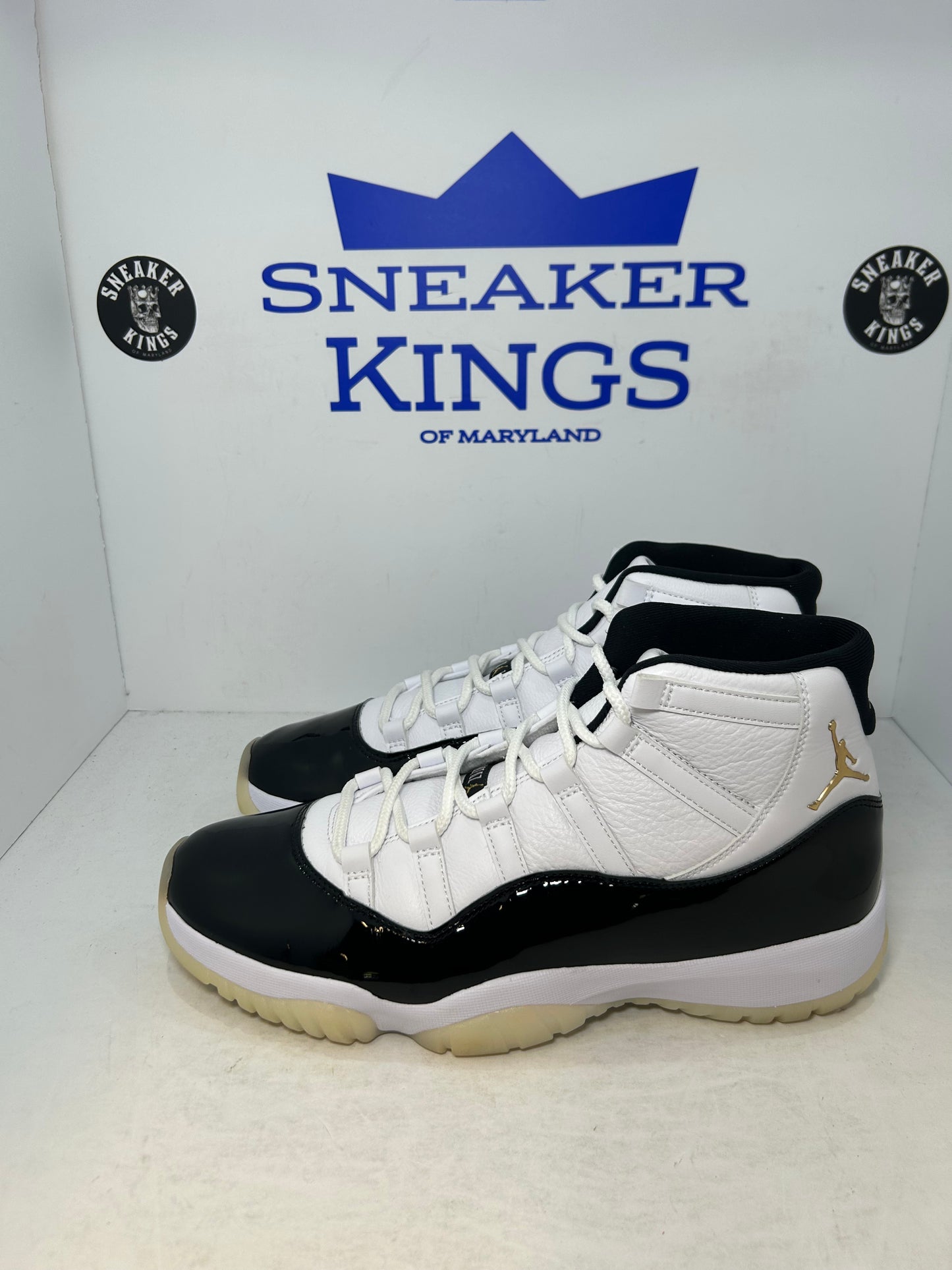 Air Jordan 11 Retro Gratitude Defining Moments DMP (Pre-Owned)