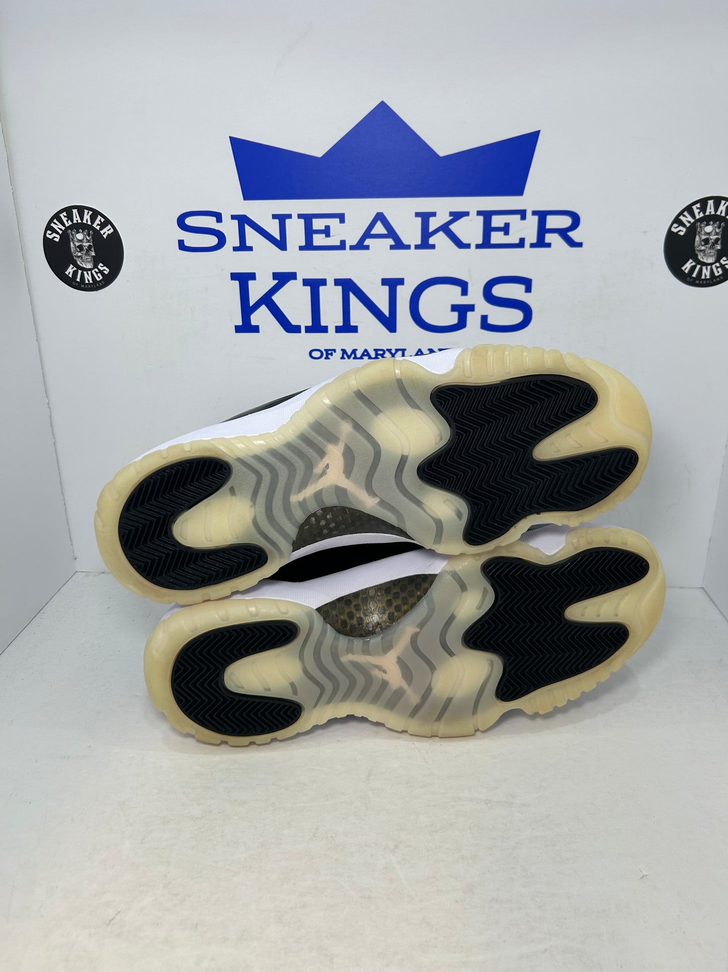 Air Jordan 11 Retro Gratitude Defining Moments DMP (Pre-Owned)
