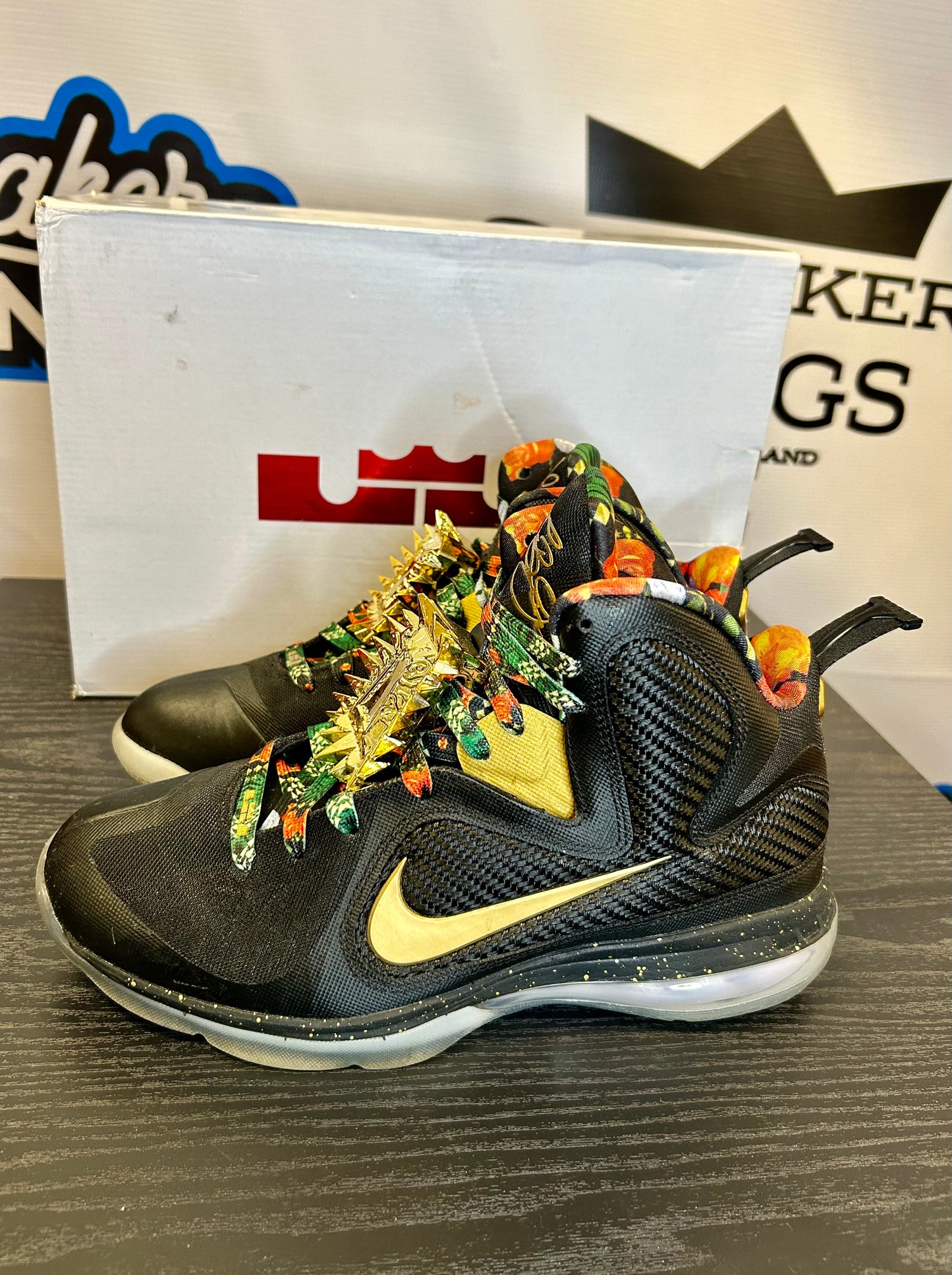Nike LeBron XI 9 Watch the Throne (Pre-Owned)