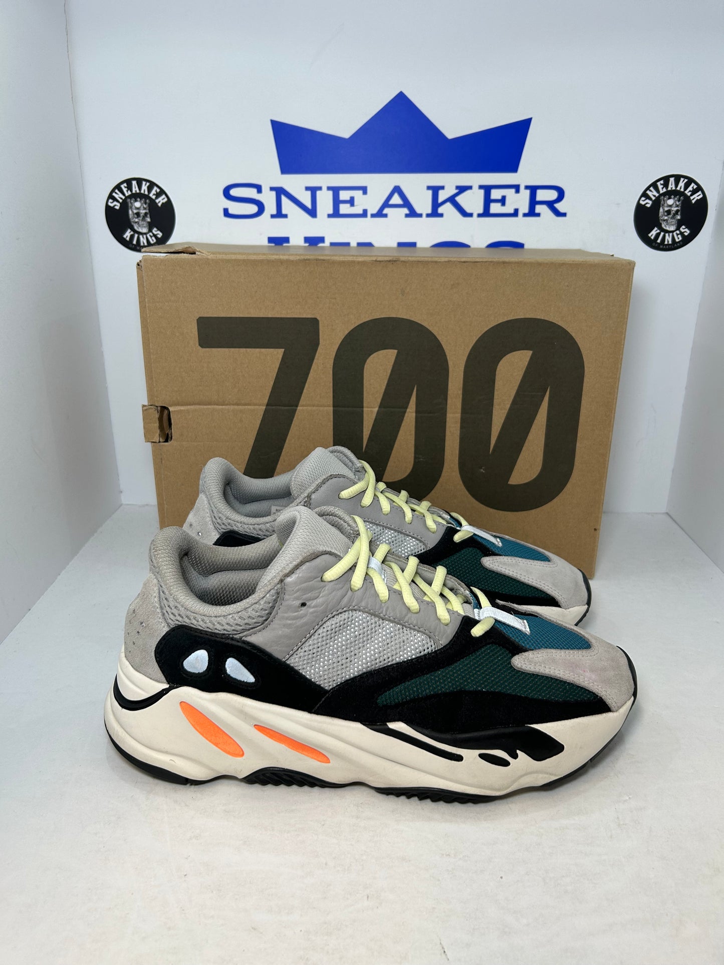 Adidas Yeezy Boost 700 Wave Runner (Pre-Owned)