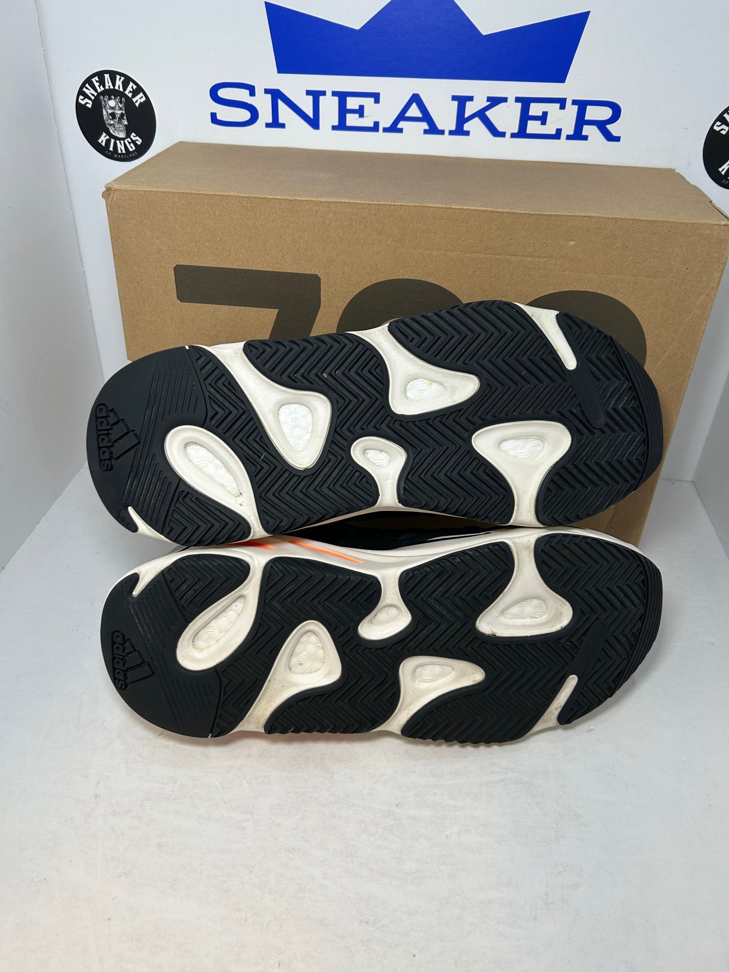 Adidas Yeezy Boost 700 Wave Runner (Pre-Owned)