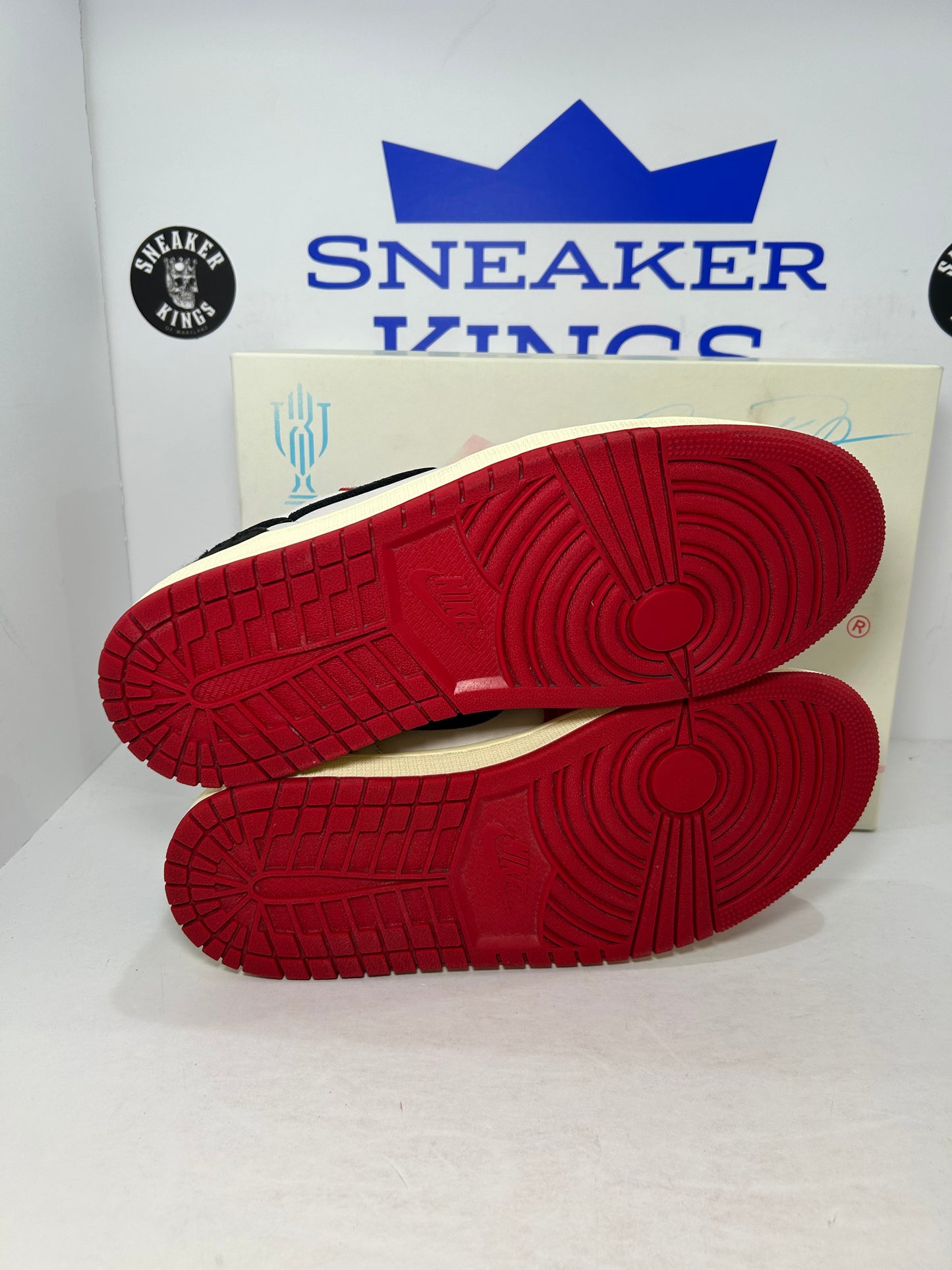 Air Jordan 1 Low OG SP Trophy Room Away (Pre-Owned)