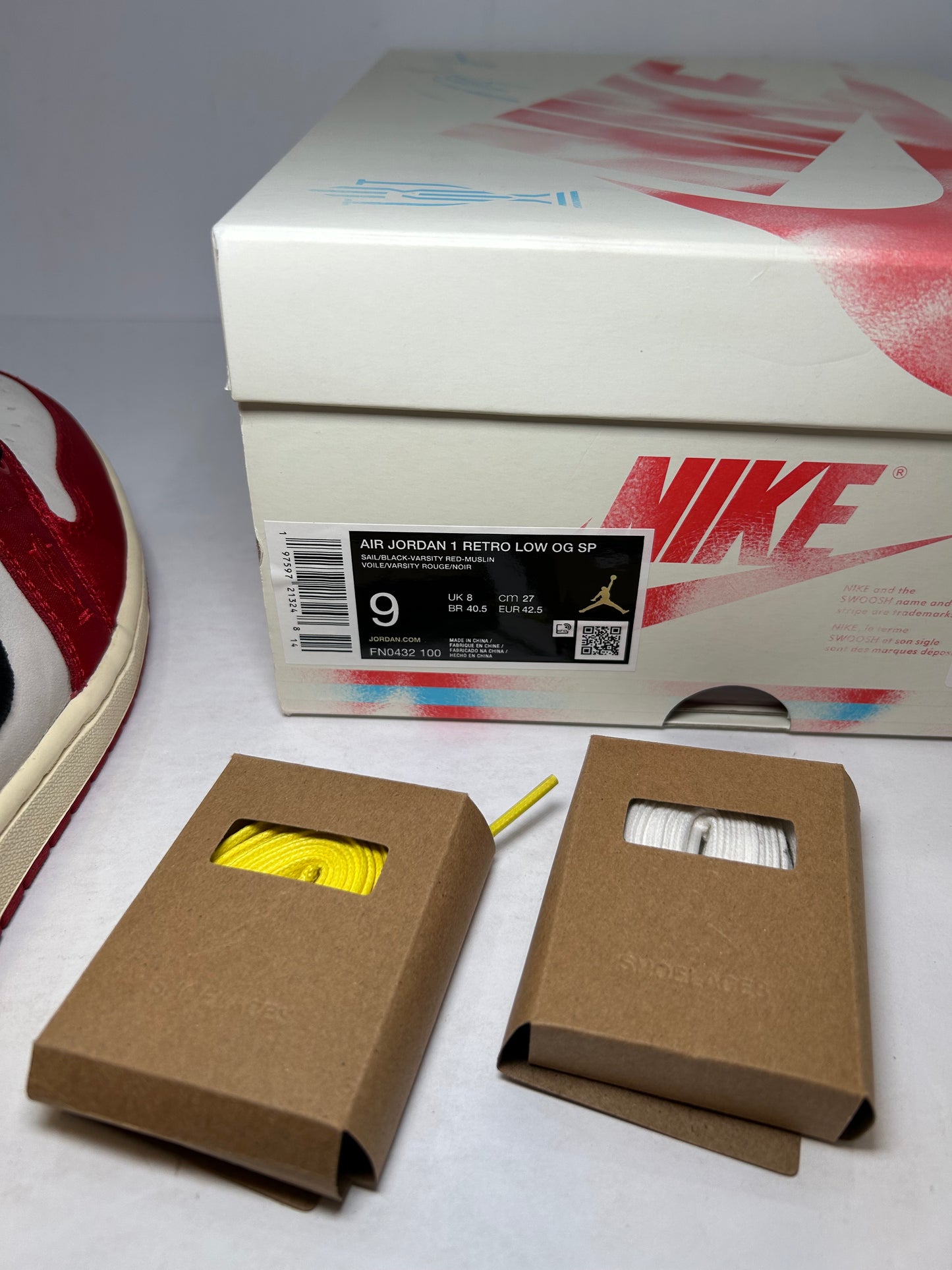 Air Jordan 1 Low OG SP Trophy Room Away (Pre-Owned)