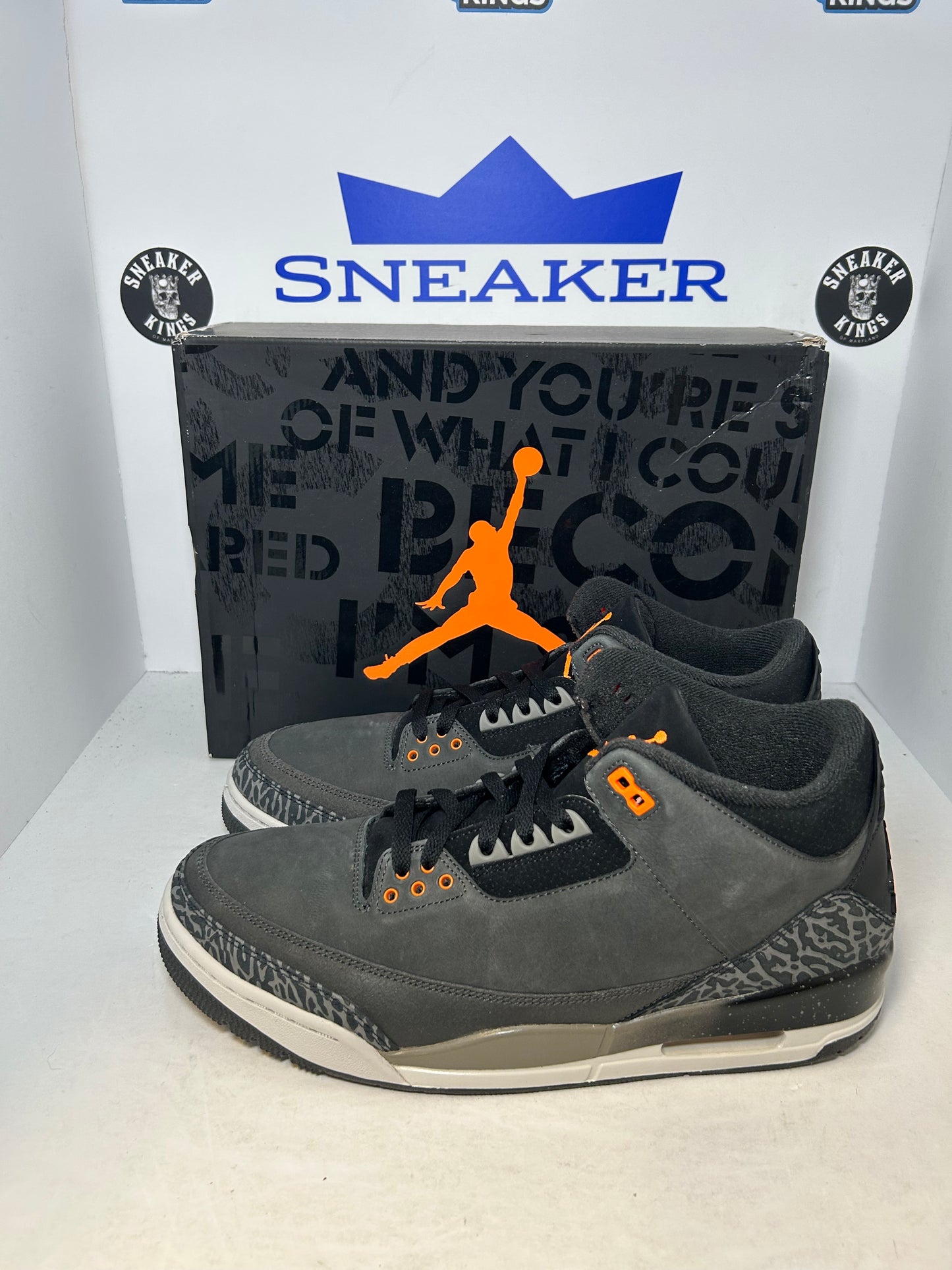 Air Jordan 3 Retro 2023 Fear (Pre-Owned)