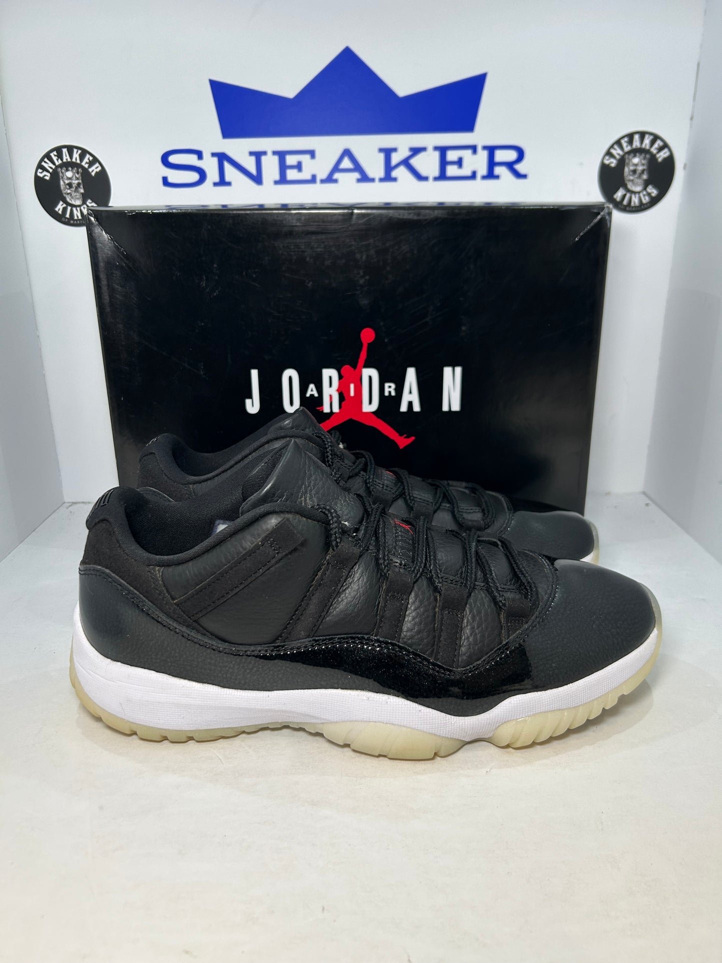 Air Jordan 11 Retro Low 72-10 (Pre-Owned)