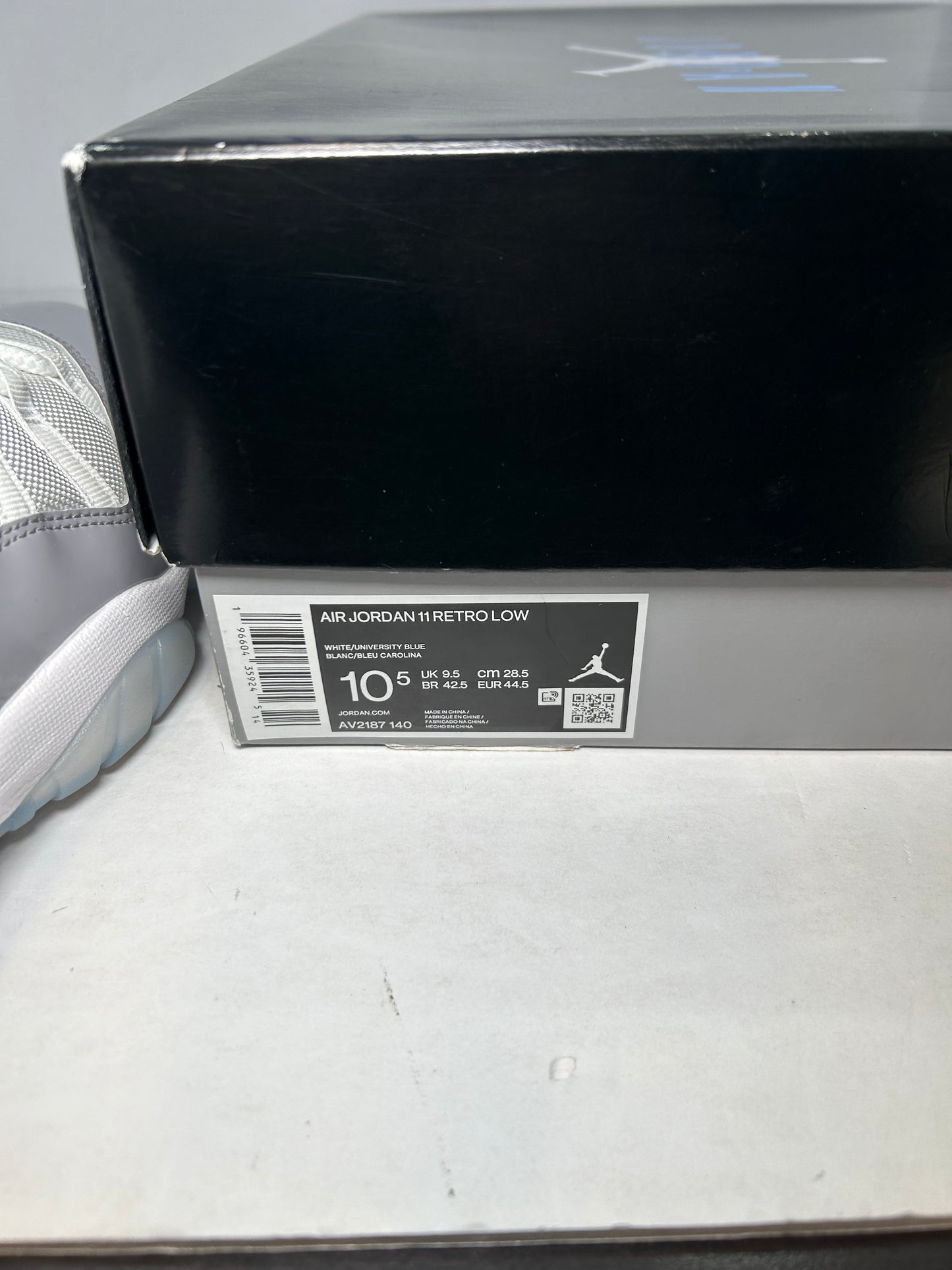 Air Jordan 11 Retro Low Cement Grey (Pre-Owned)