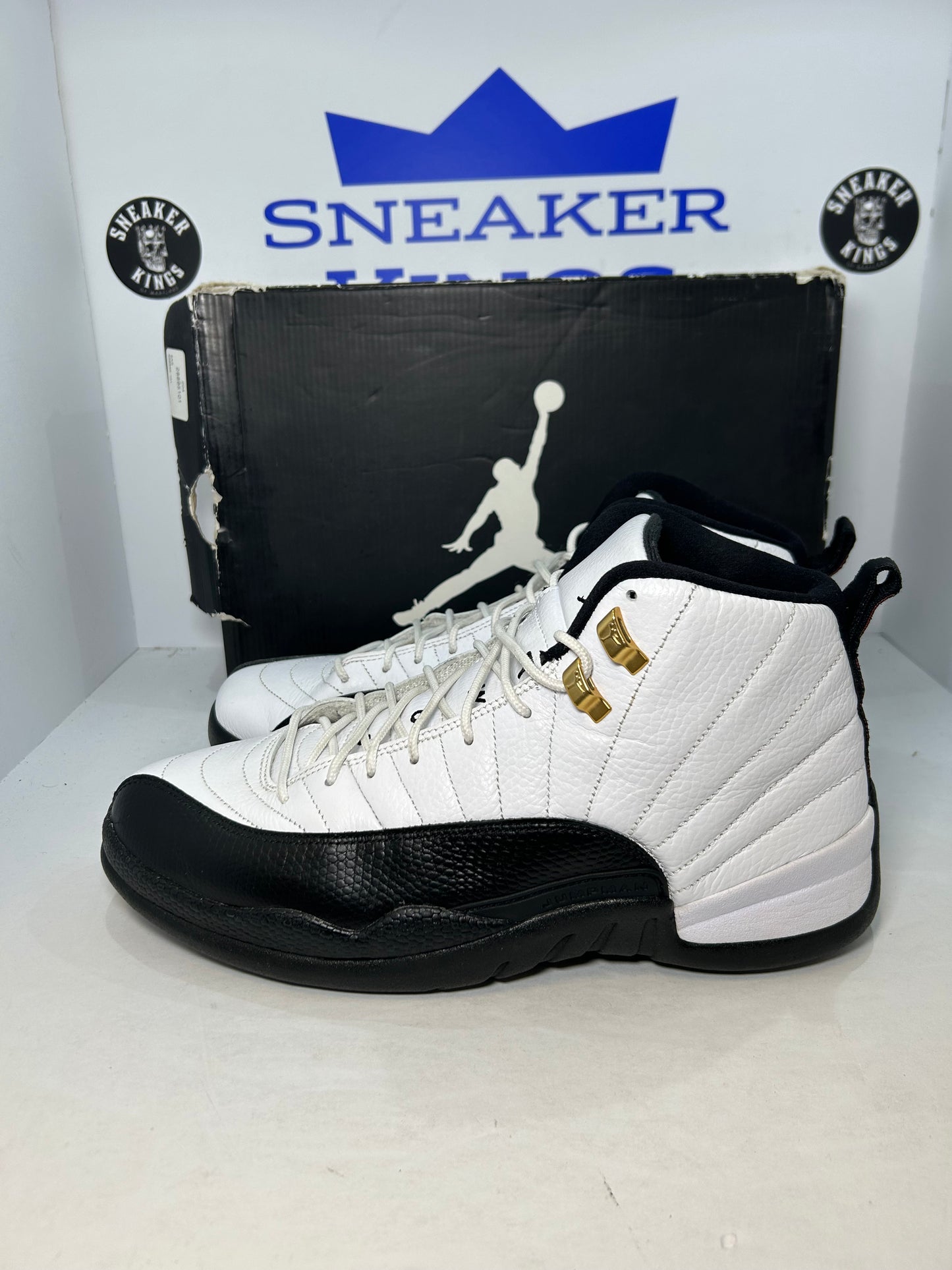 Air Jordan 12 Retro Taxi 2013 (Pre-Owned)