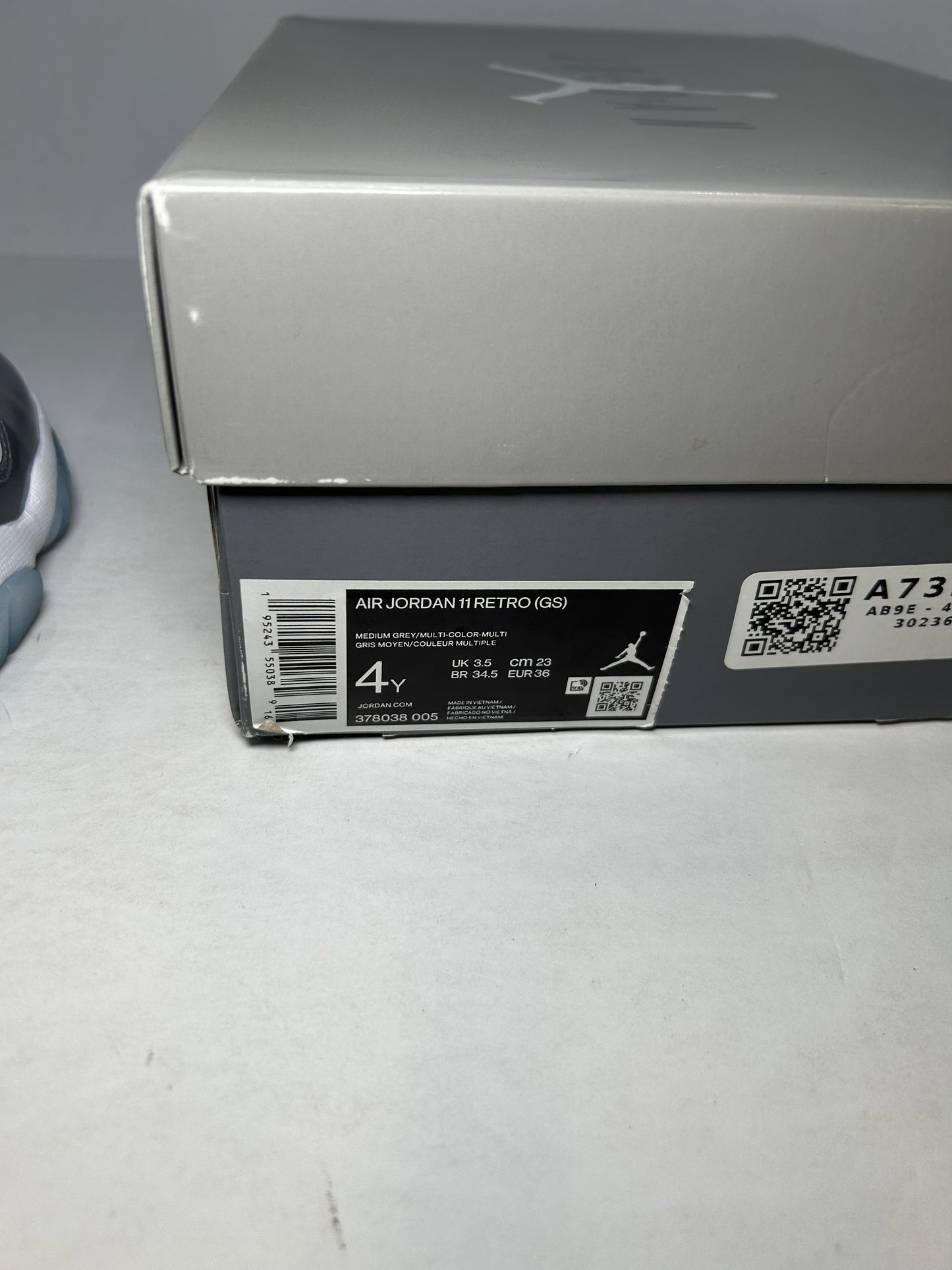 Air Jordan 11 Retro Cool Grey GS (Pre-Owned)