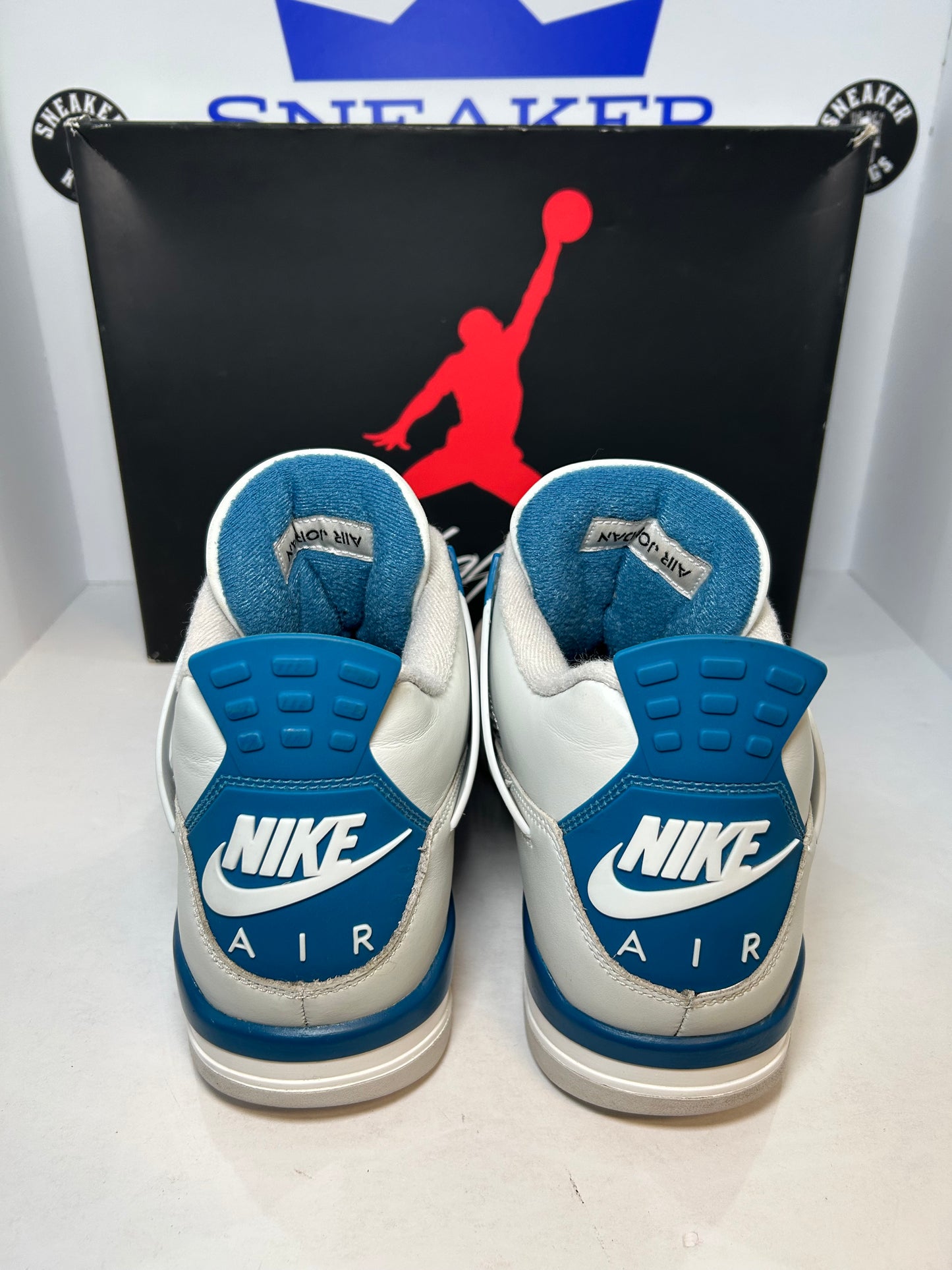 Air Jordan 4 Retro Military Blue (Pre-Owned)