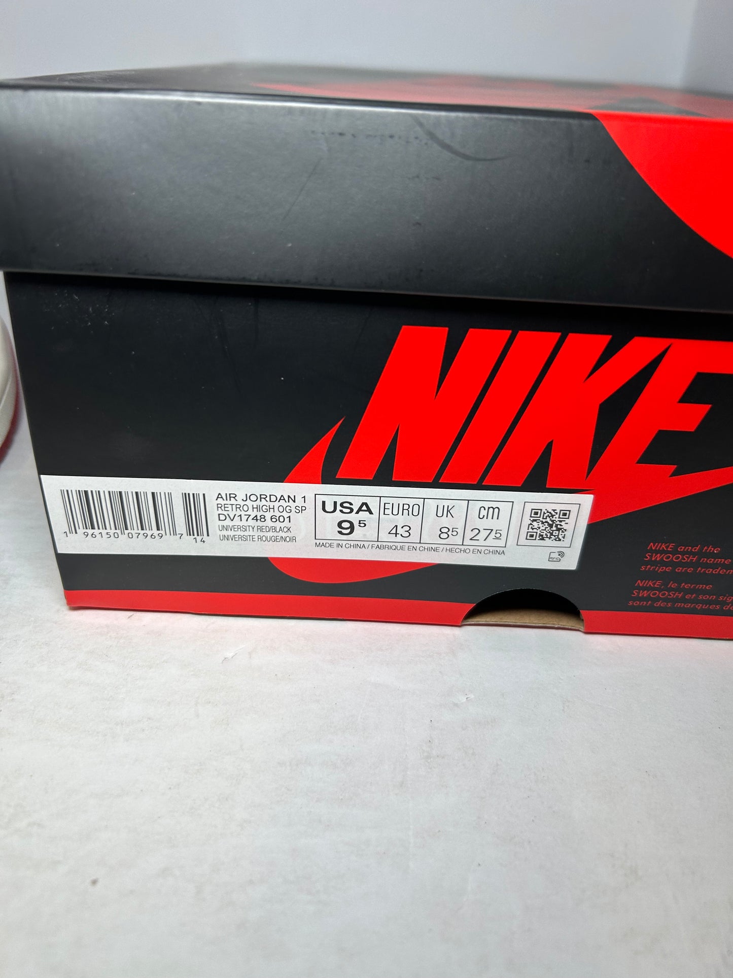 Air Jordan 1 Retro High OG x Marvel Spider-Man Spider-Verse Next Chapter (Pre-Owned)