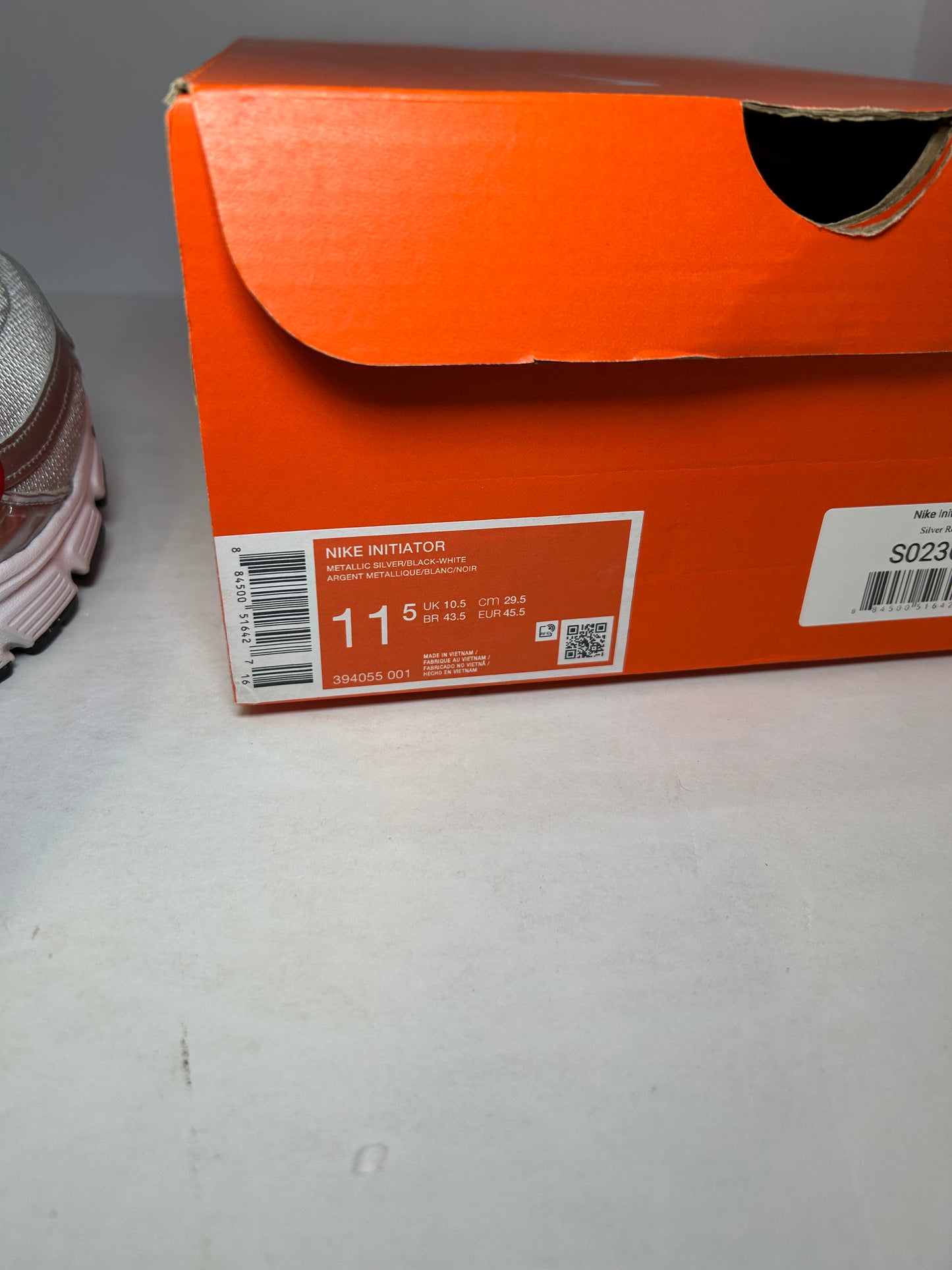 Nike Initiator Metallic Silver Red (Pre-Owned)