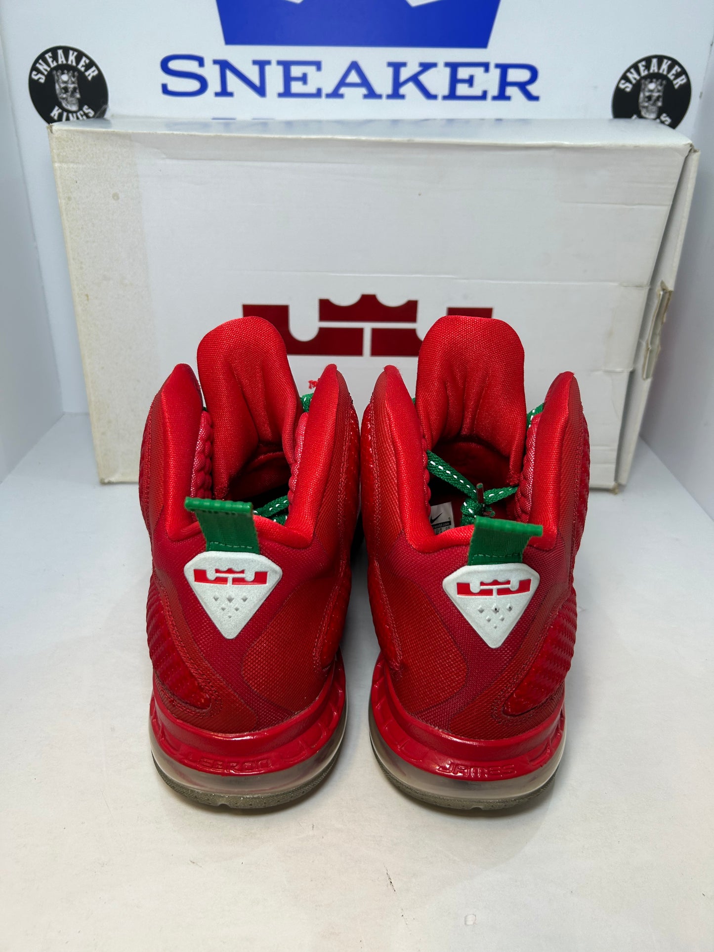 Nike LeBron 9 Christmas (Pre-Owned)