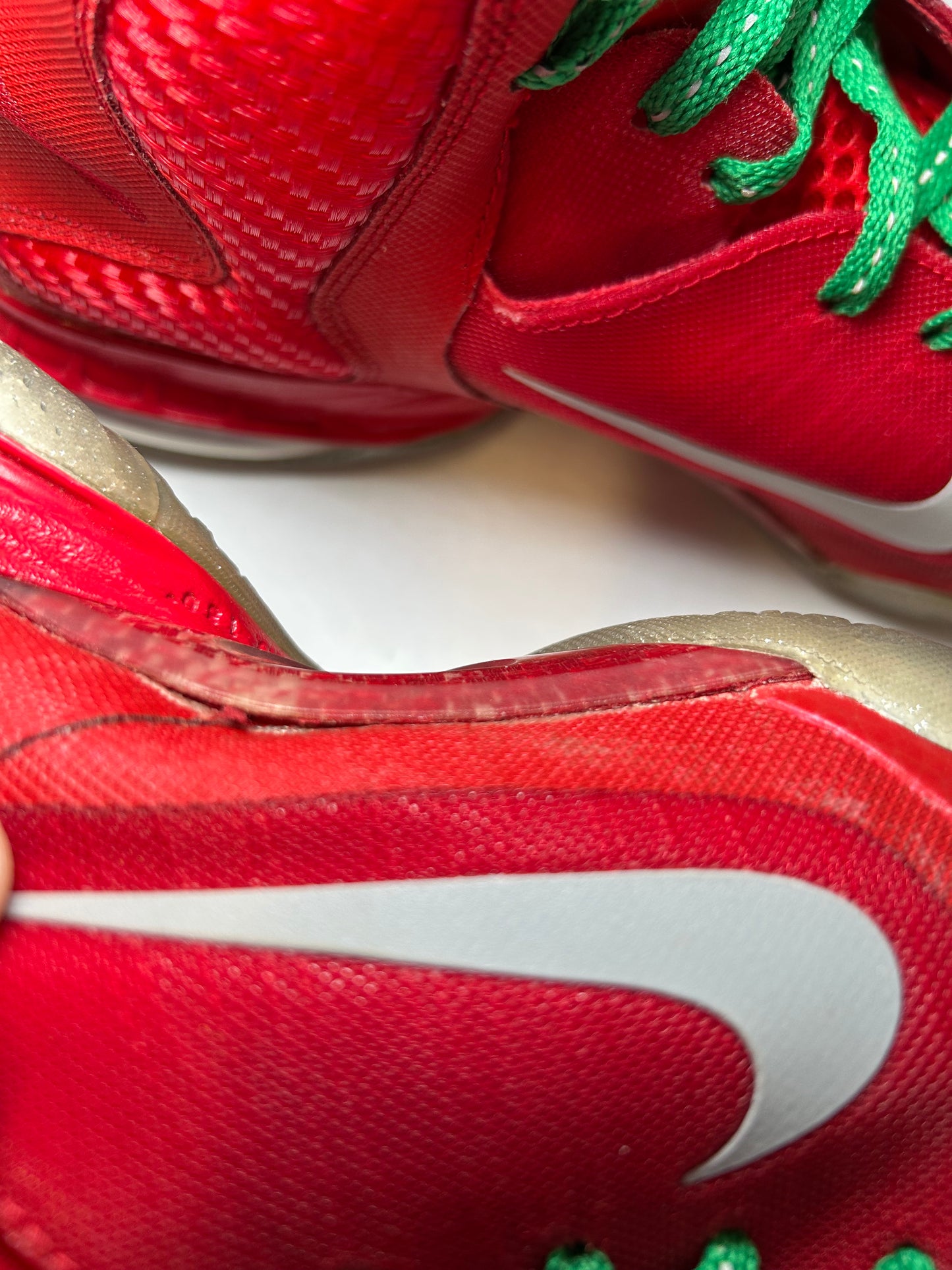 Nike LeBron 9 Christmas (Pre-Owned)