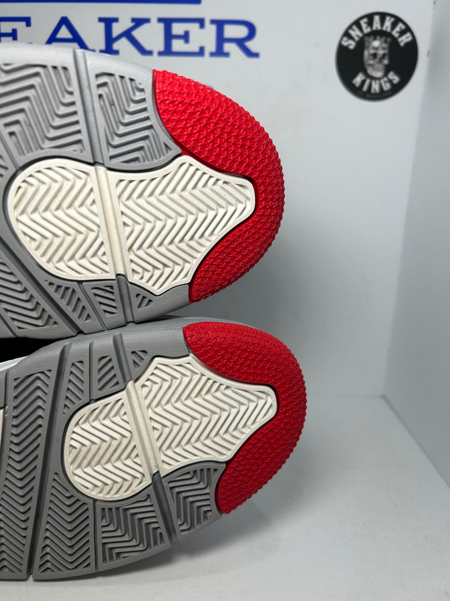 Air Jordan 4 Retro Bred Reimagined (Pre-Owned)