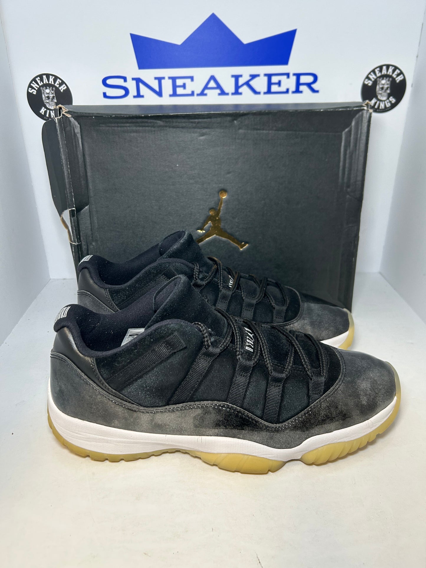 Air Jordan 11 Retro Low Barons (Pre-Owned)