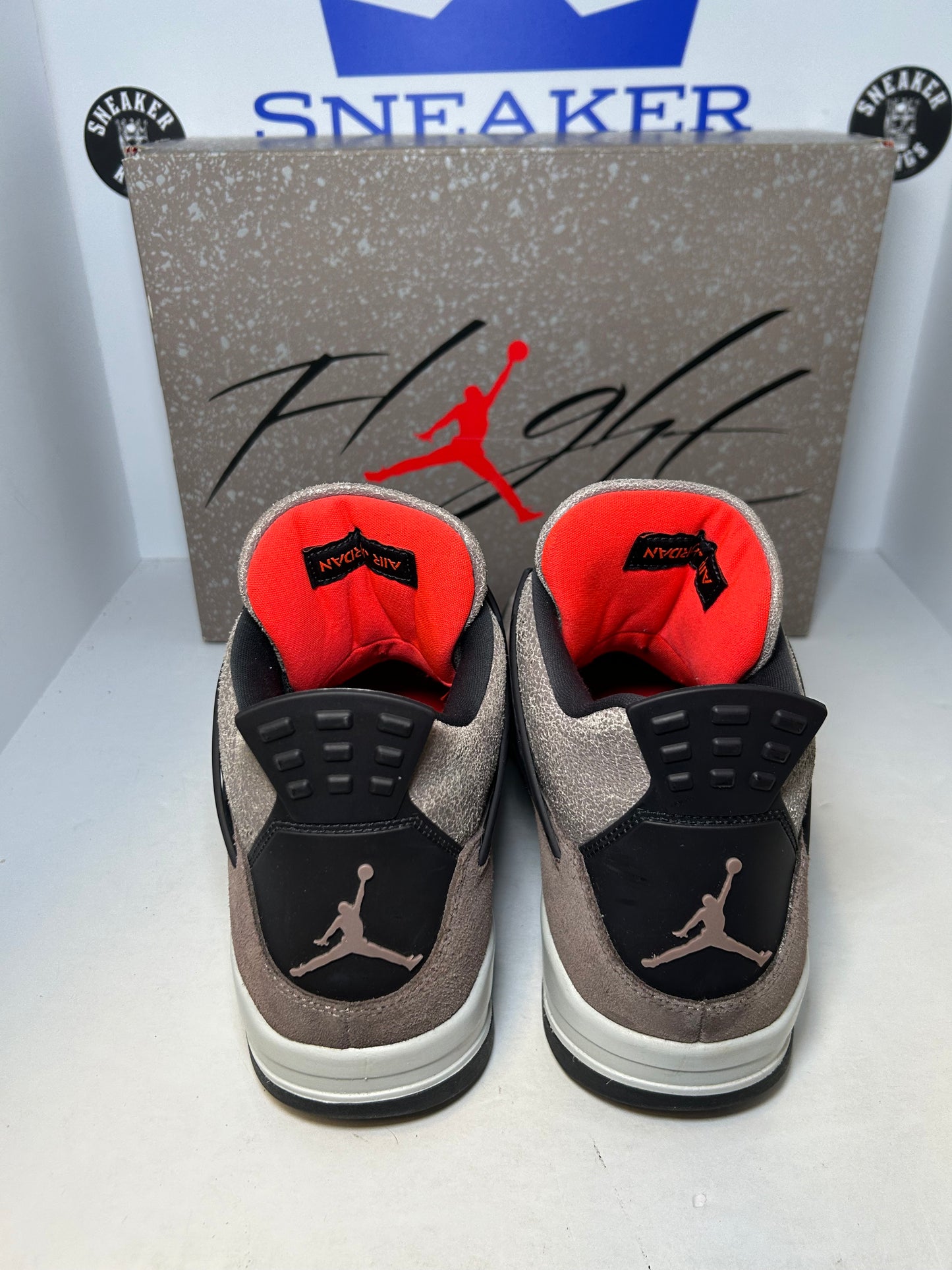 Air Jordan 4 Retro Taupe Haze (Pre-Owned)