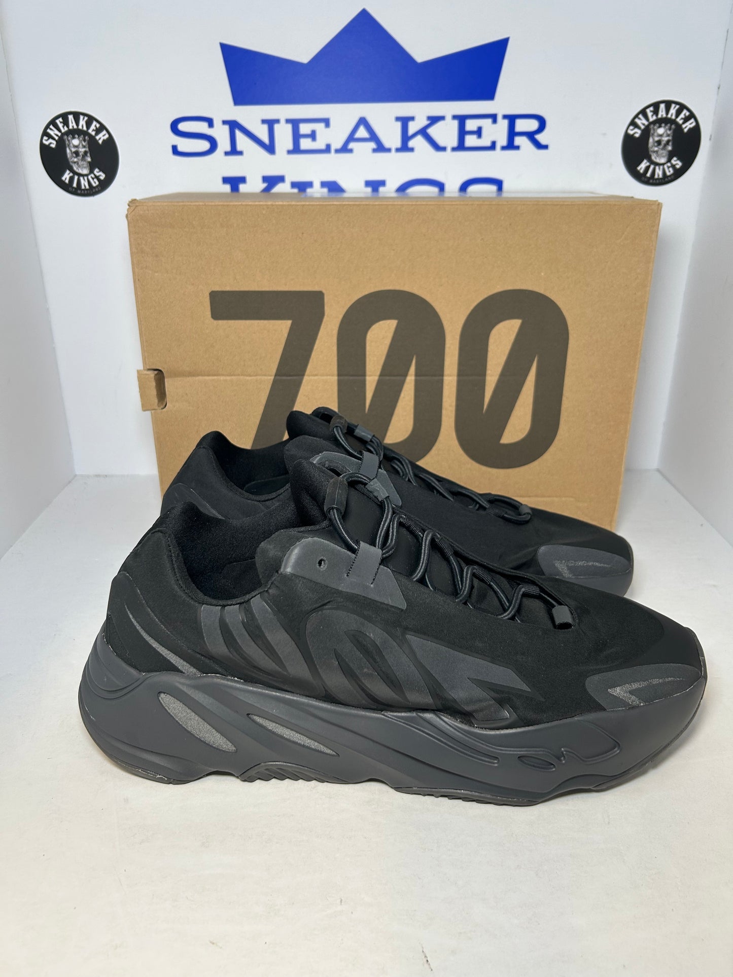 Adidas Yeezy Boost 700 MNVN Triple Black (Pre-Owned)