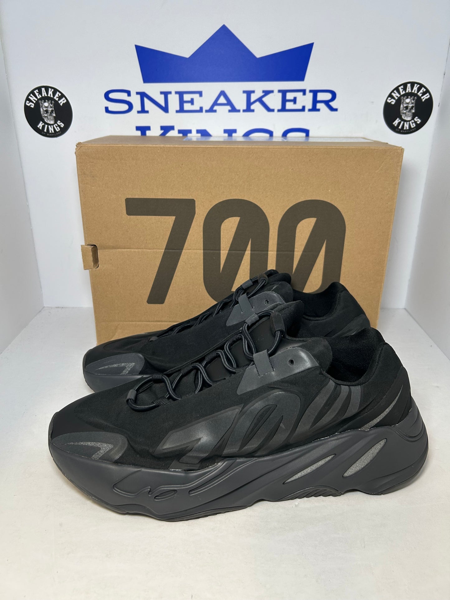 Adidas Yeezy Boost 700 MNVN Triple Black (Pre-Owned)