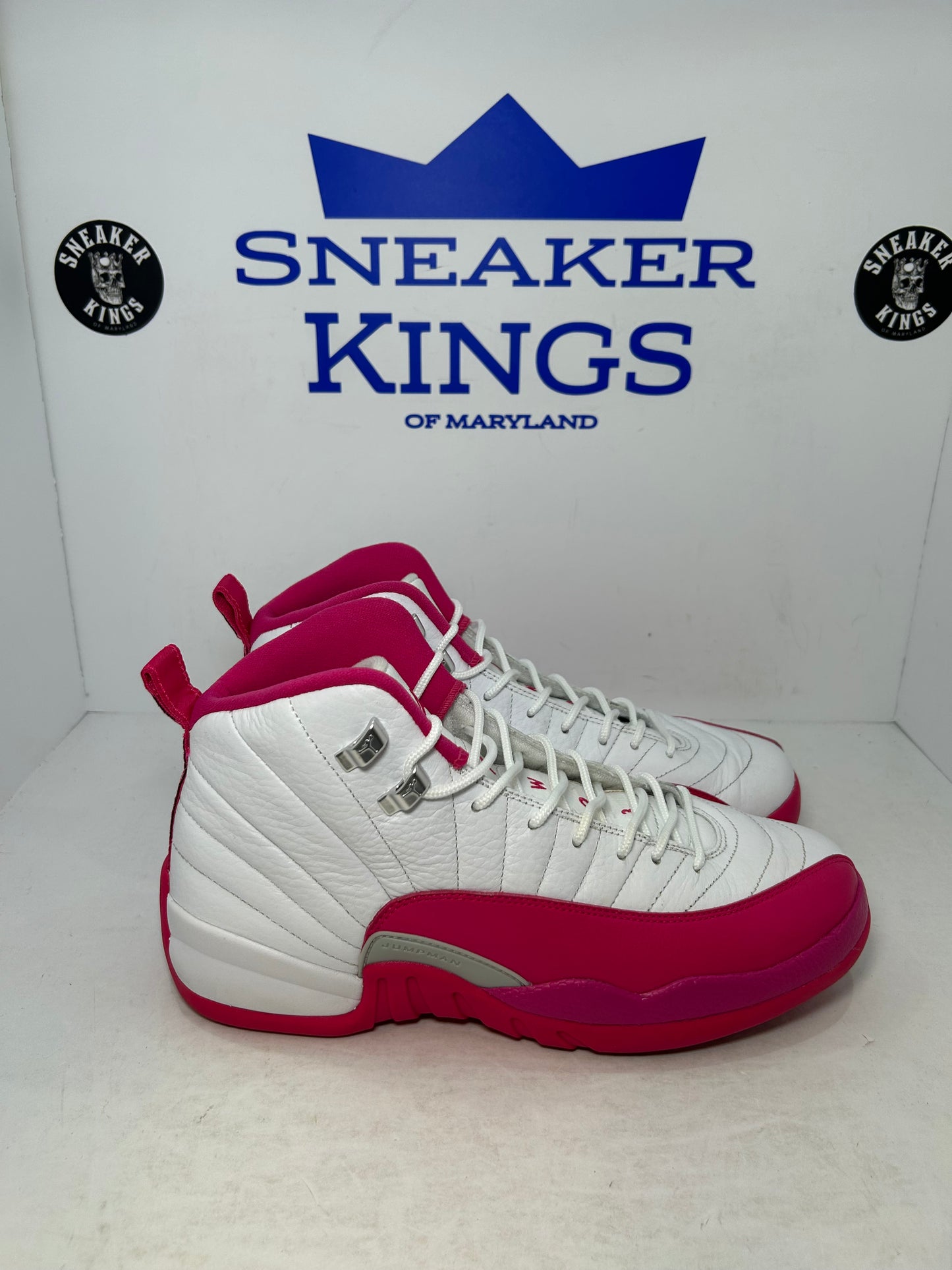 Air Jordan 12 Retro Vivid Pink (Pre-Owned)