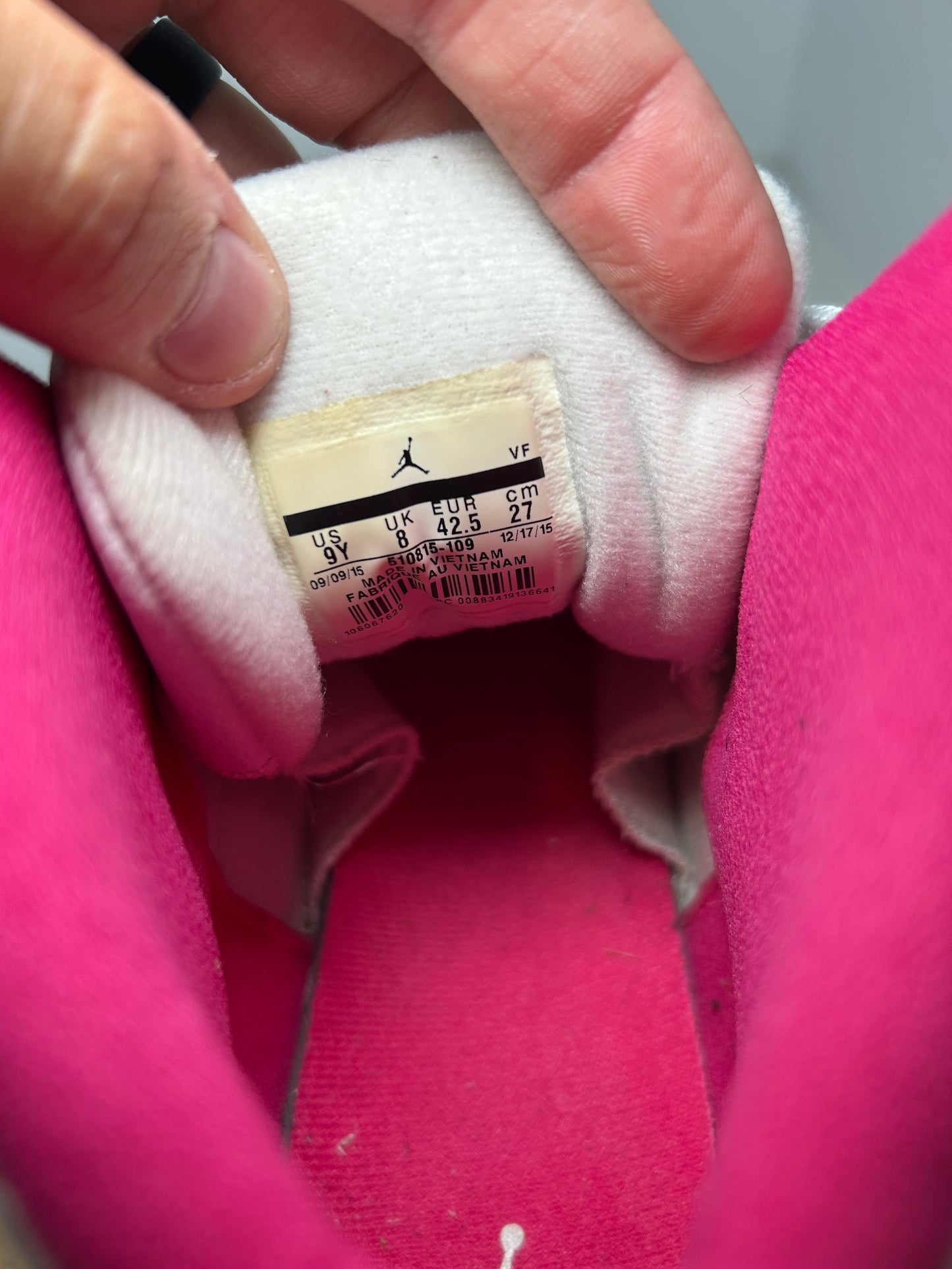 Air Jordan 12 Retro Vivid Pink (Pre-Owned)