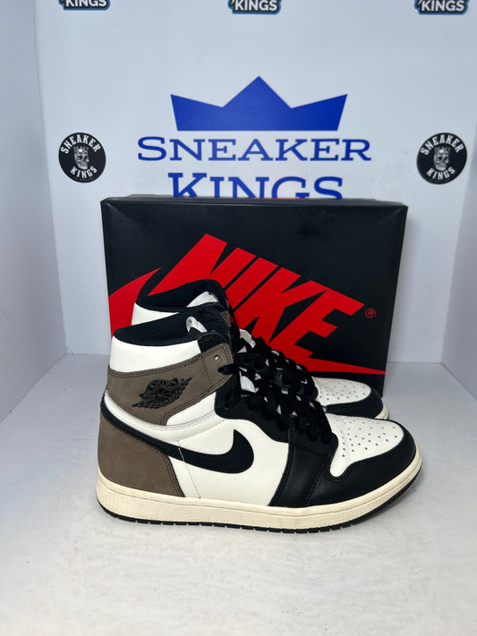 Air Jordan 1 Retro OG High Dark Mocha (Pre-Owned)