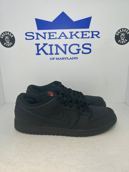 Nike SB Dunk Low Pro Triple Black (Pre-Owned)