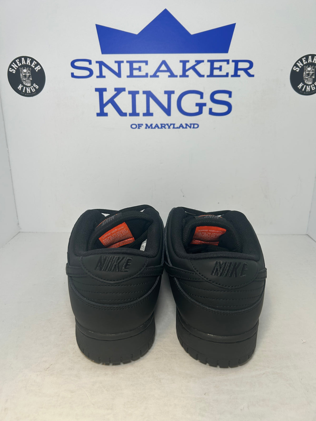 Nike SB Dunk Low Pro Triple Black (Pre-Owned)