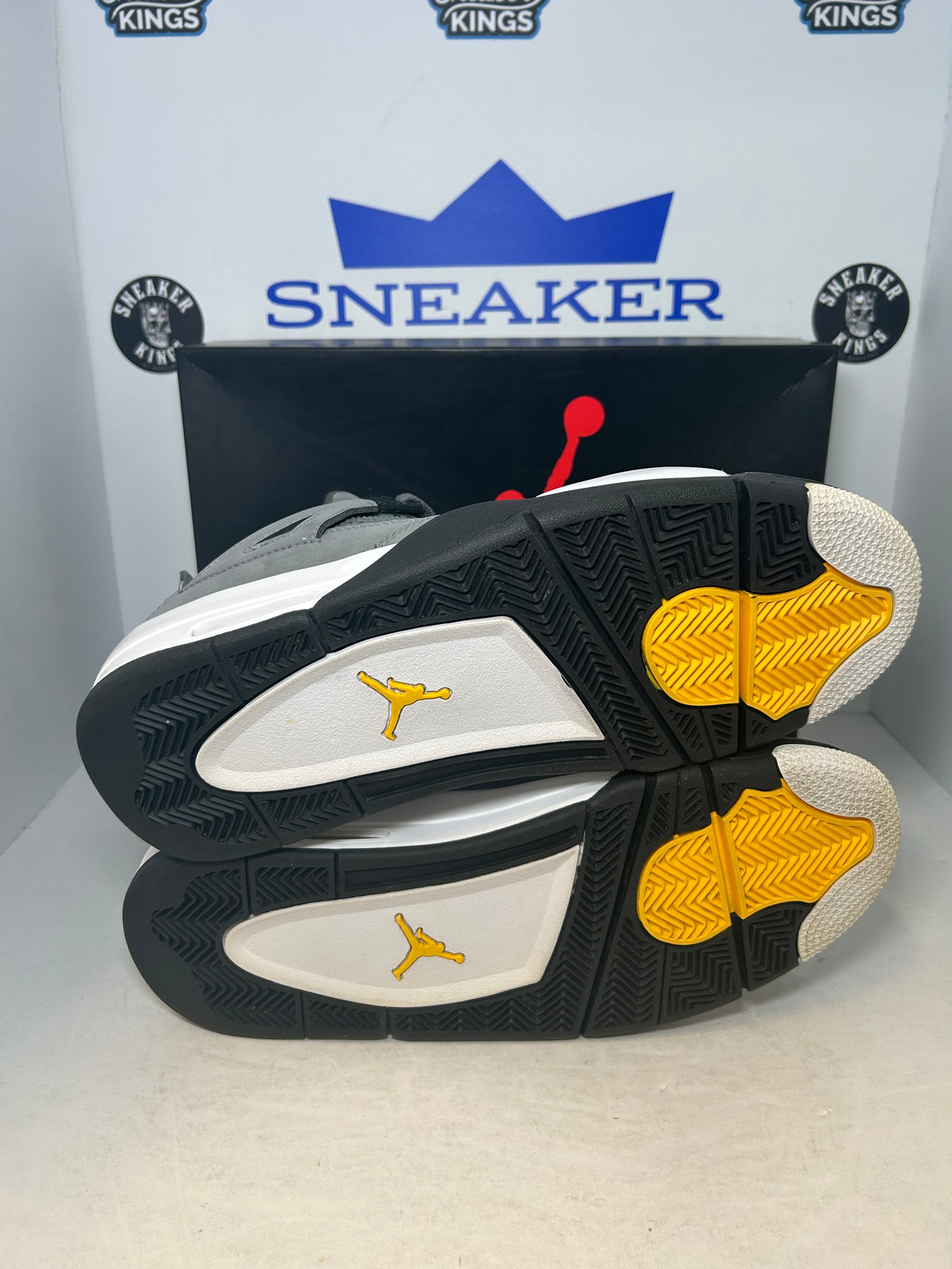 Air Jordan 4 Retro Cool Grey (Pre-Owned)