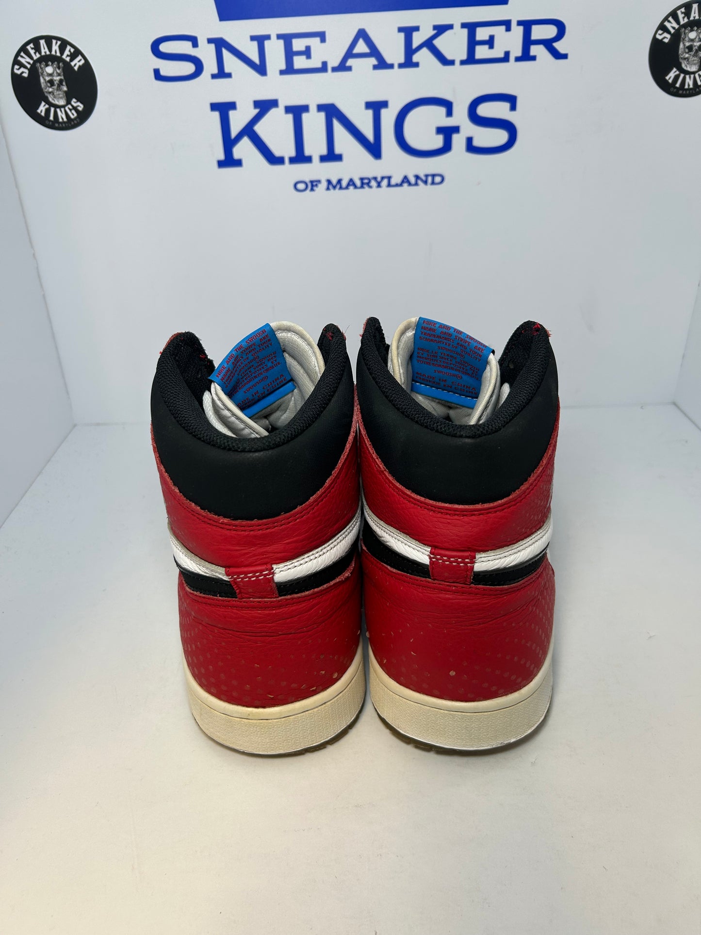 Air Jordan 1 Retro High OG Spider-Man Origin Story (Pre-Owned)