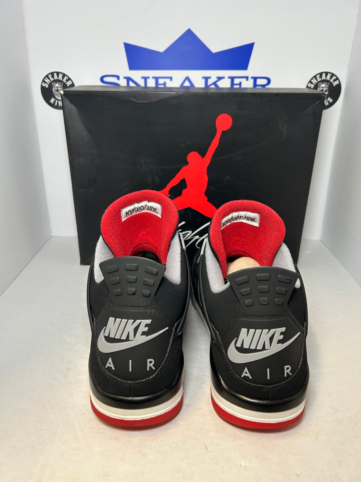 Air Jordan 4 Retro OG Bred 2019 (Pre-Owned)