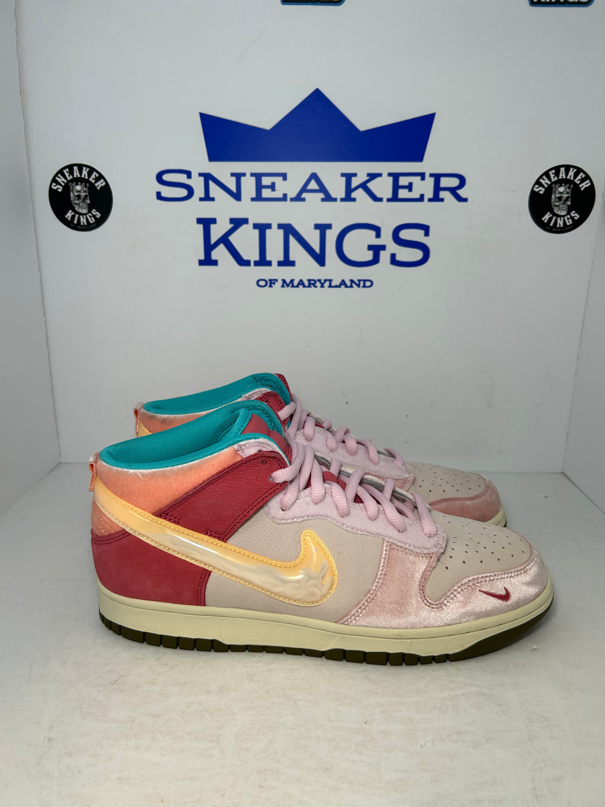 Nike Dunk Mid Social Status Strawberry Milk (Pre-Owned)