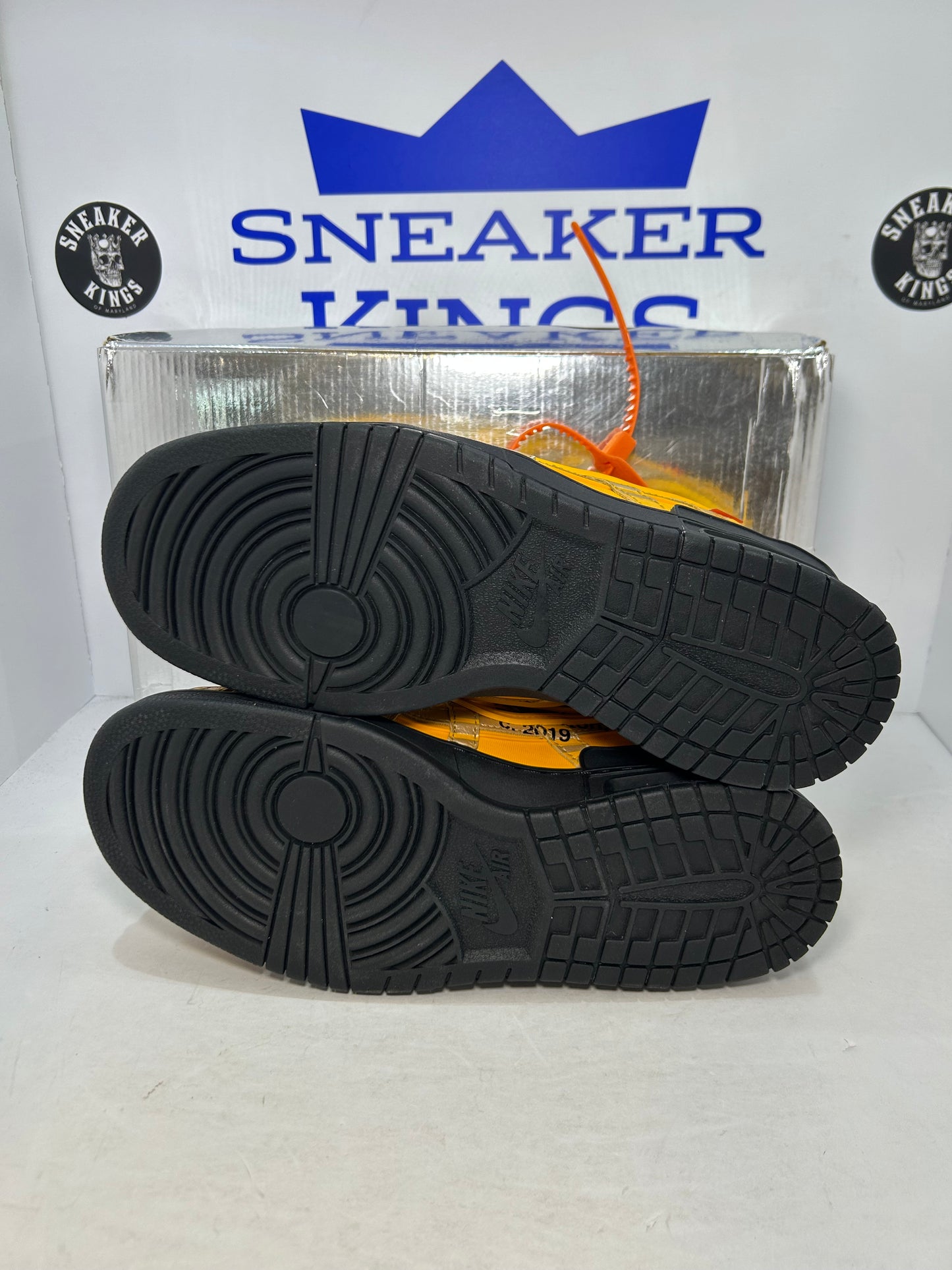 Off-White x Nike Air Rubber Dunk University Gold (Pre-Owned)