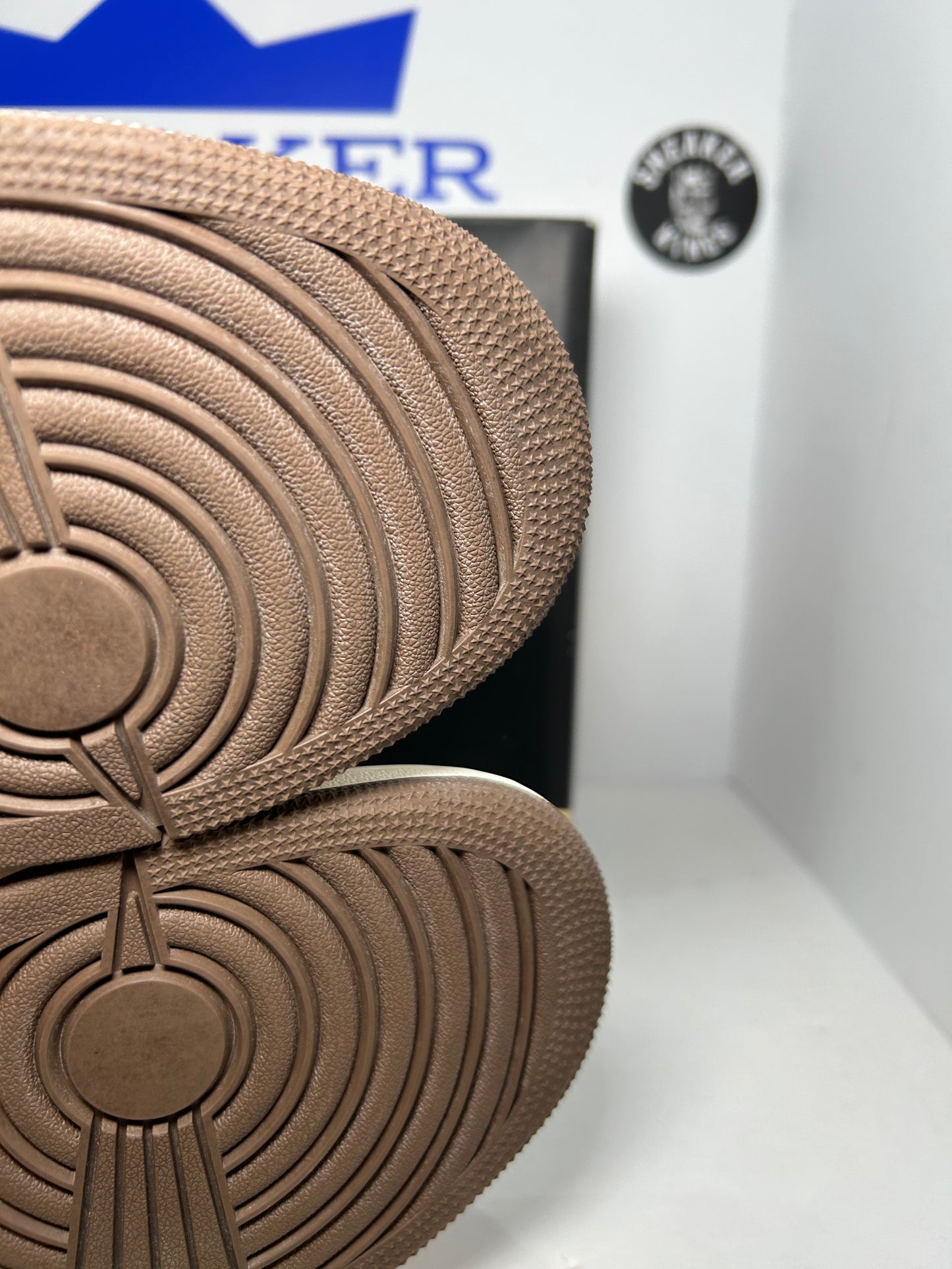 Air Jordan 1 Retro High OG Palomino (Pre-Owned)