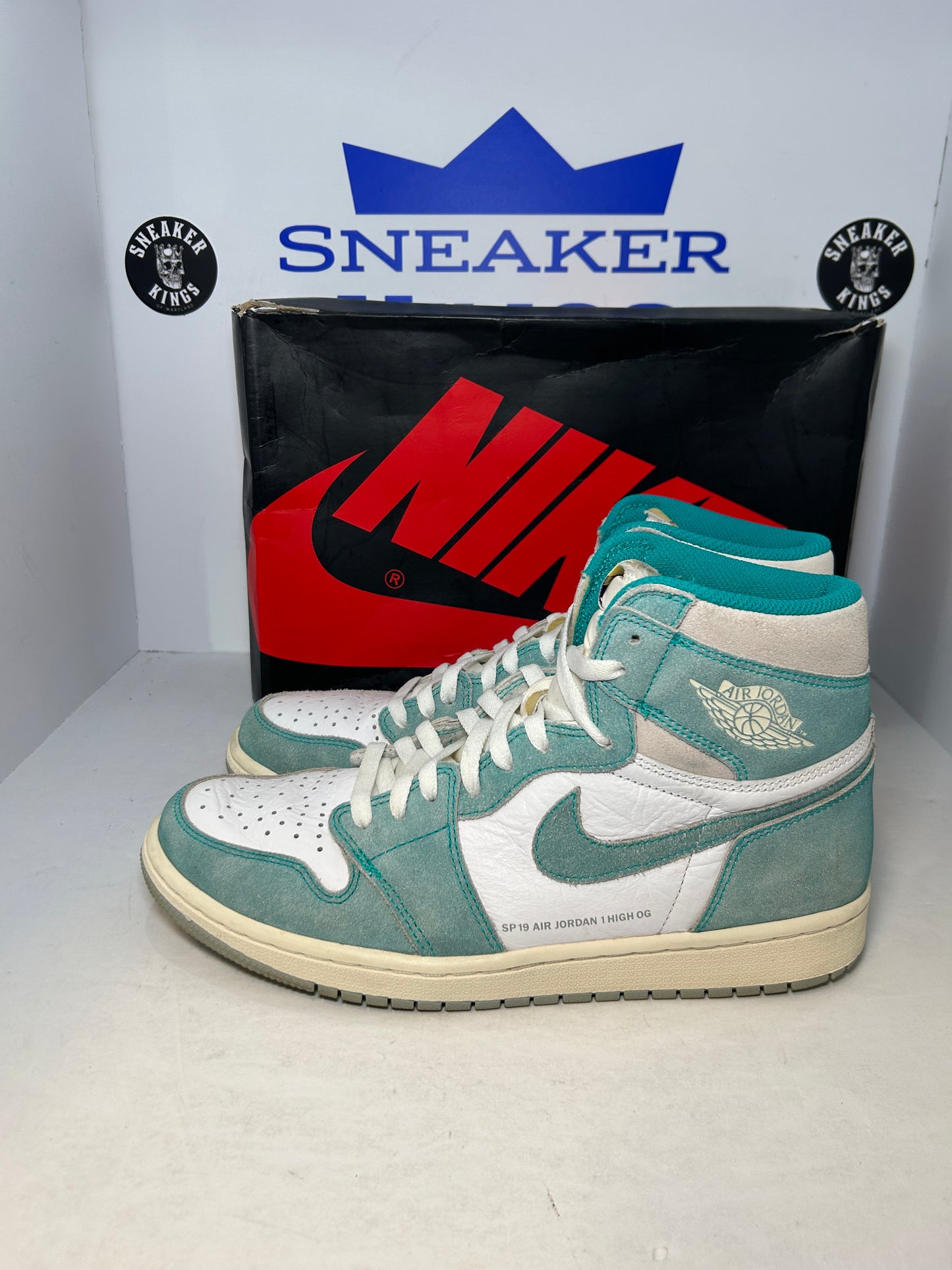 Air Jordan 1 Retro High OG Turbo Green (Pre-Owned)